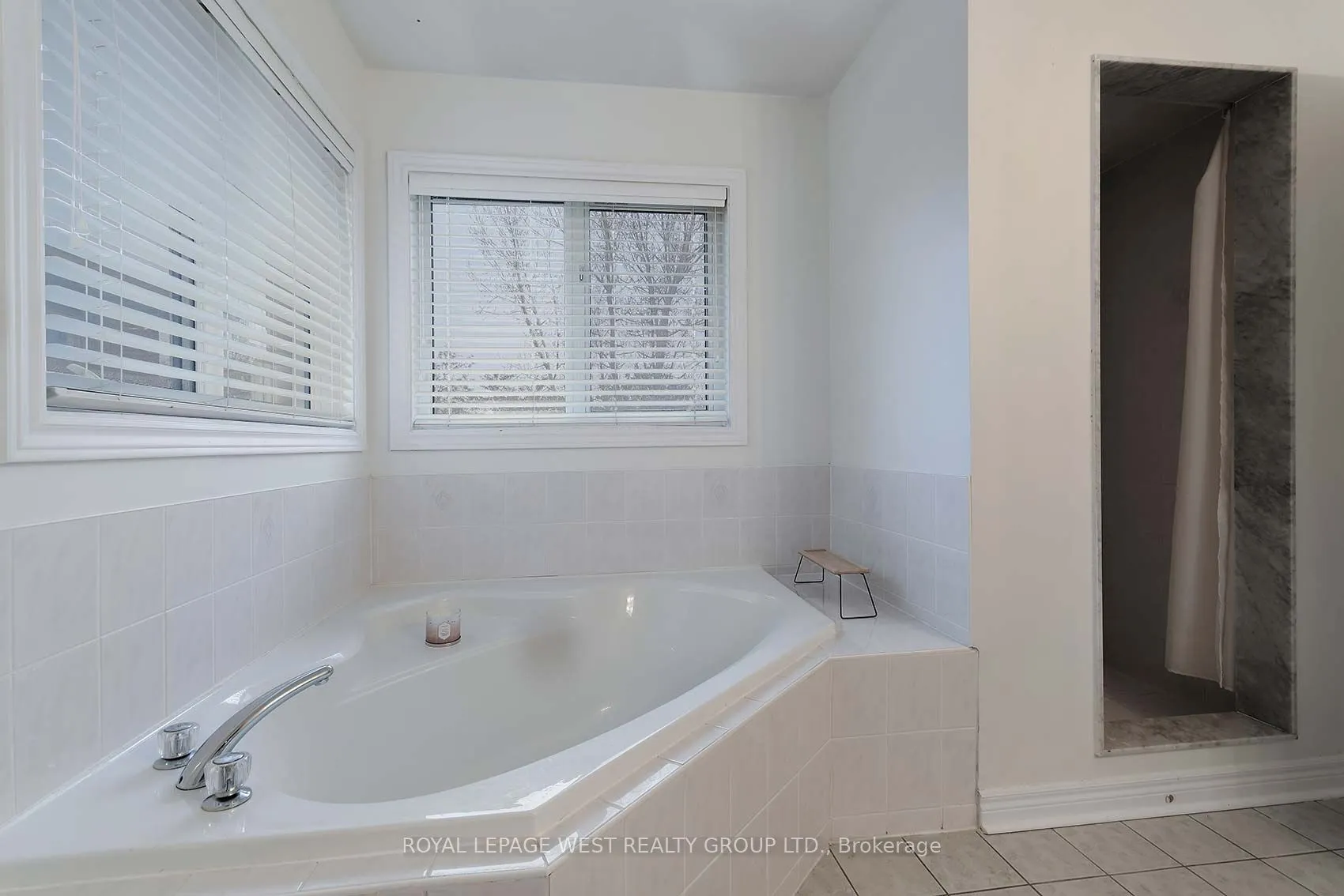 370 Royalpark Way