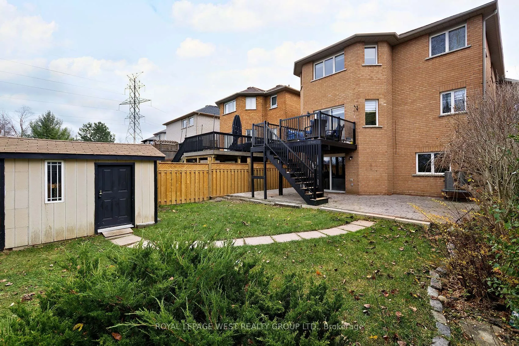 370 Royalpark Way