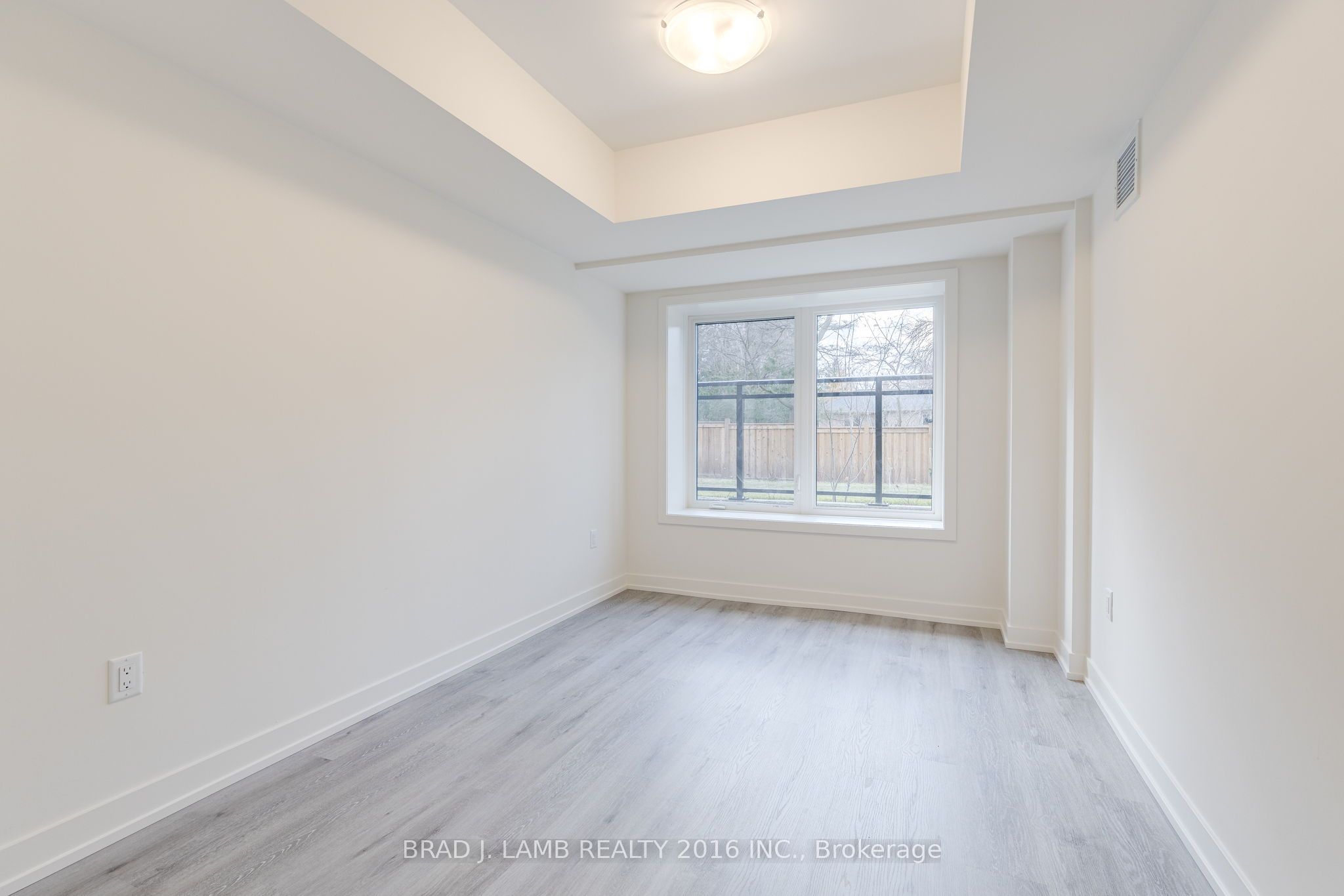 58 Elizabeth Street S #2106