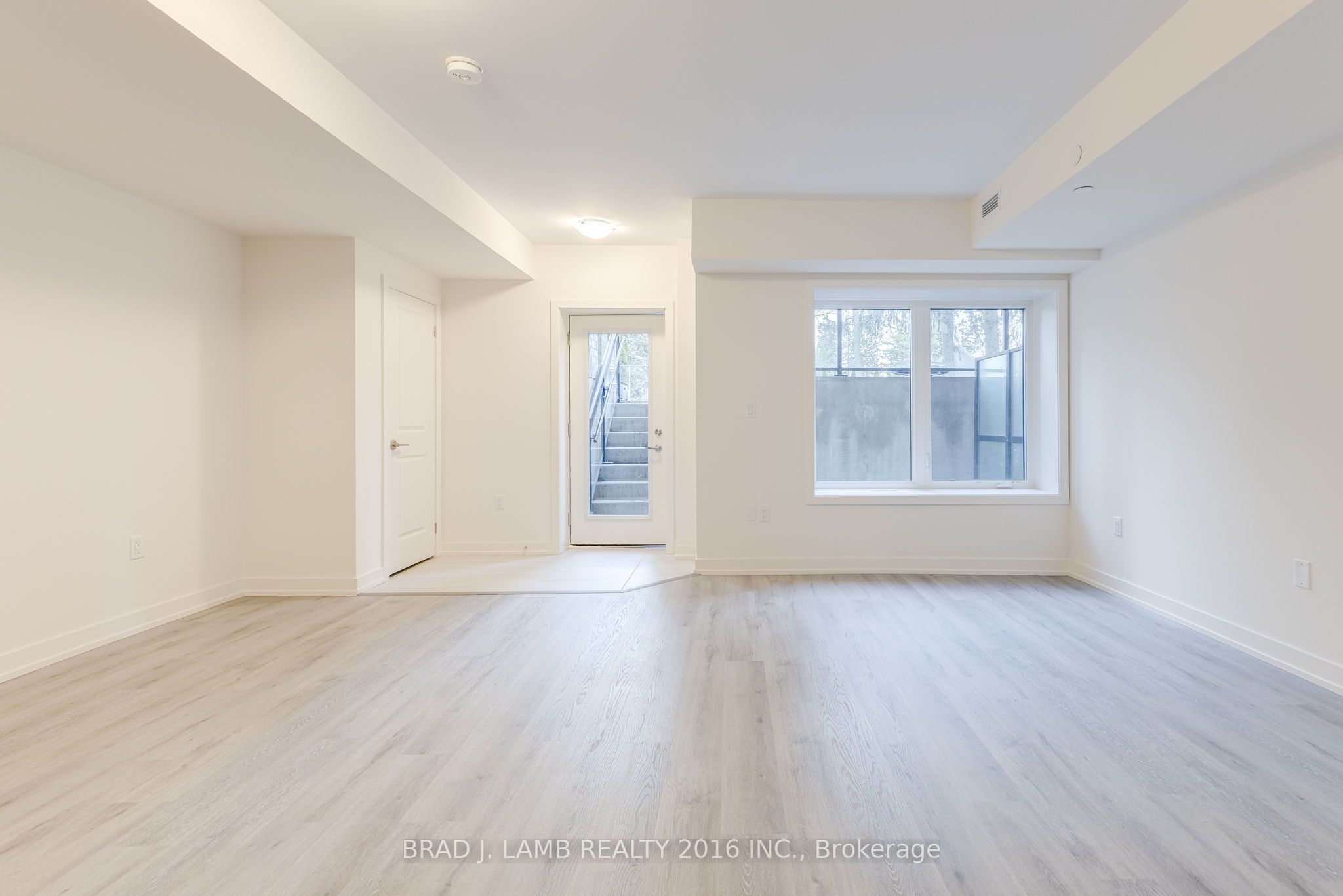 58 Elizabeth Street S #2106