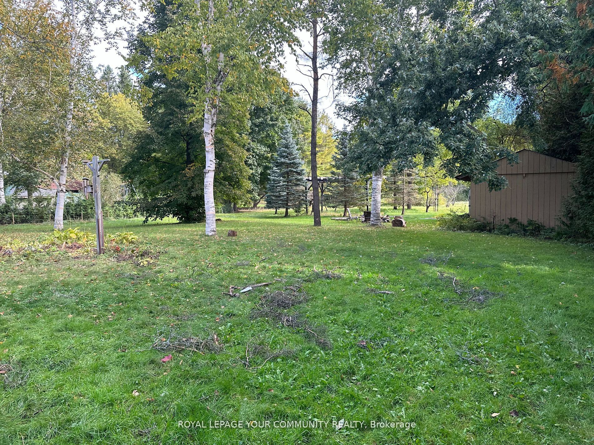 20015 Bathurst Street