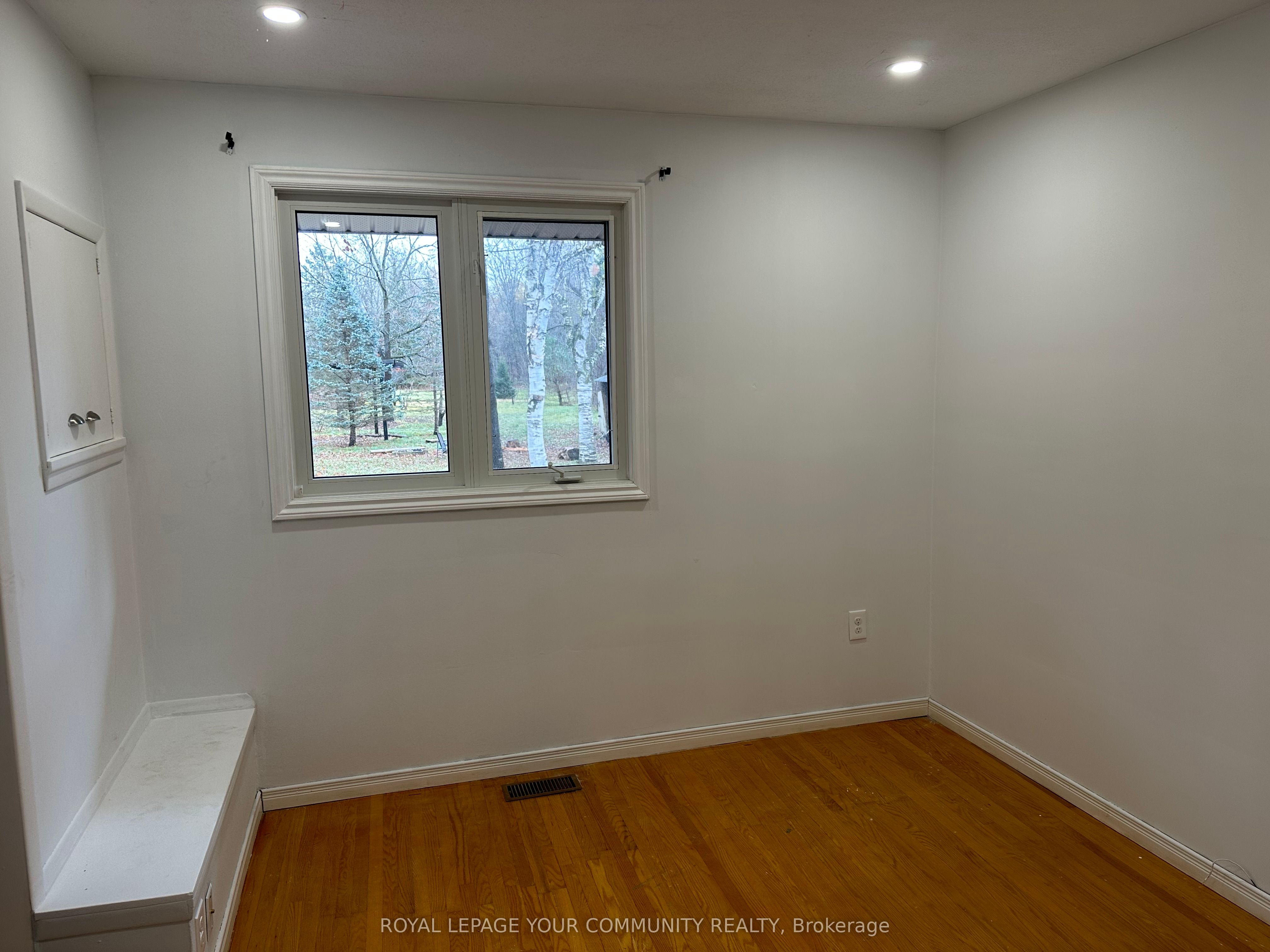 20015 Bathurst Street