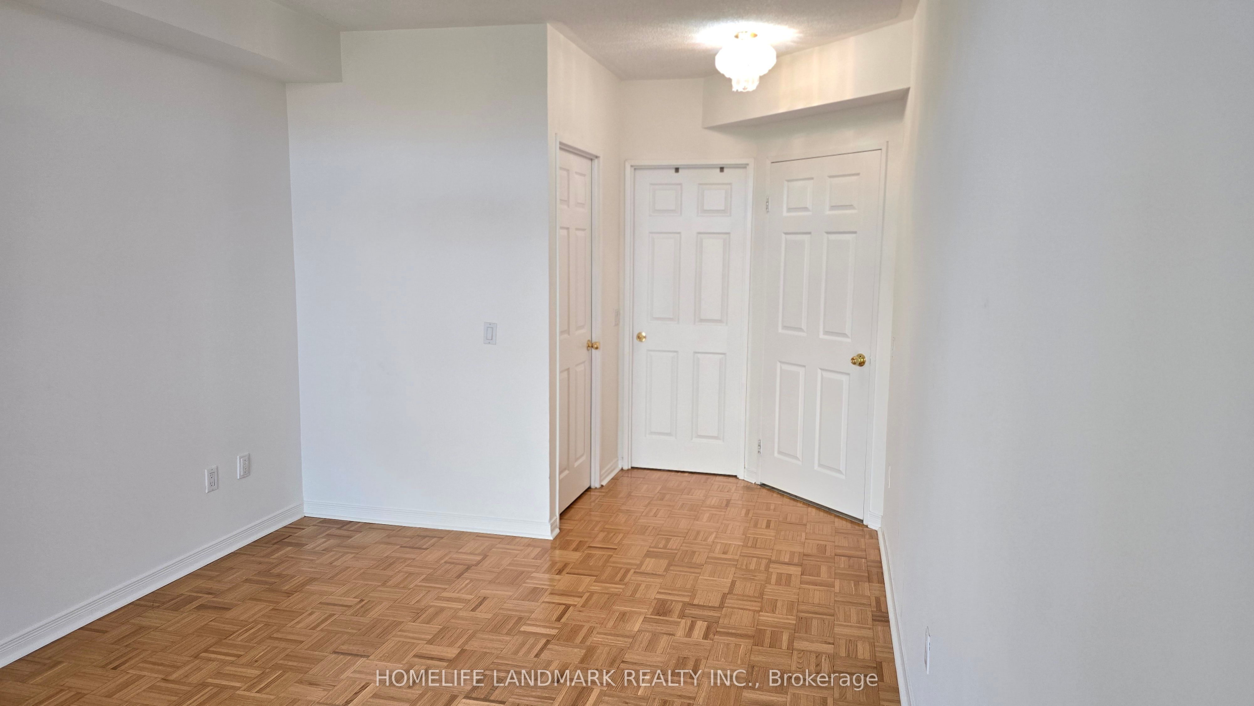 7378 Yonge Street E, #303