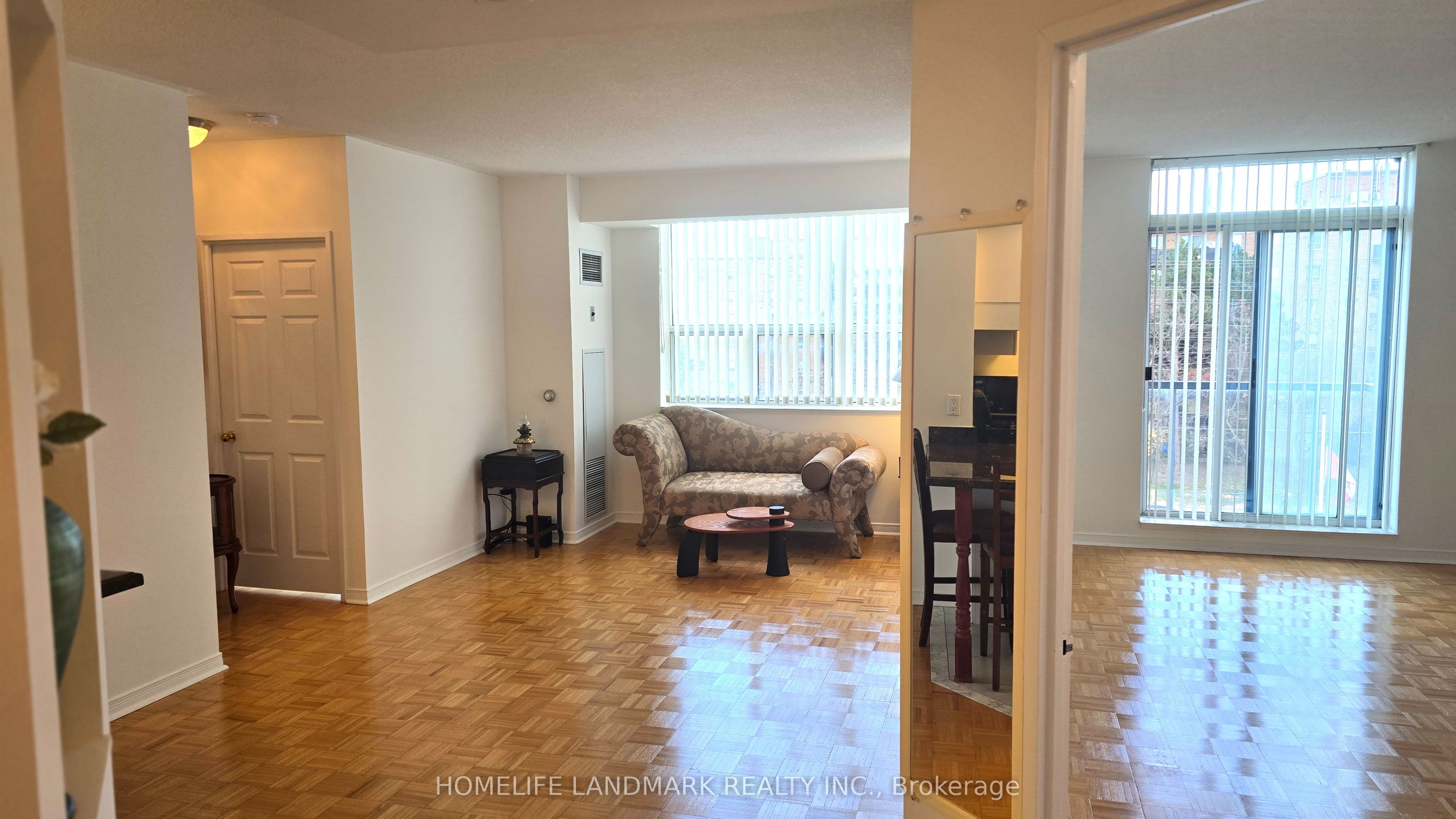 7378 Yonge Street E, #303