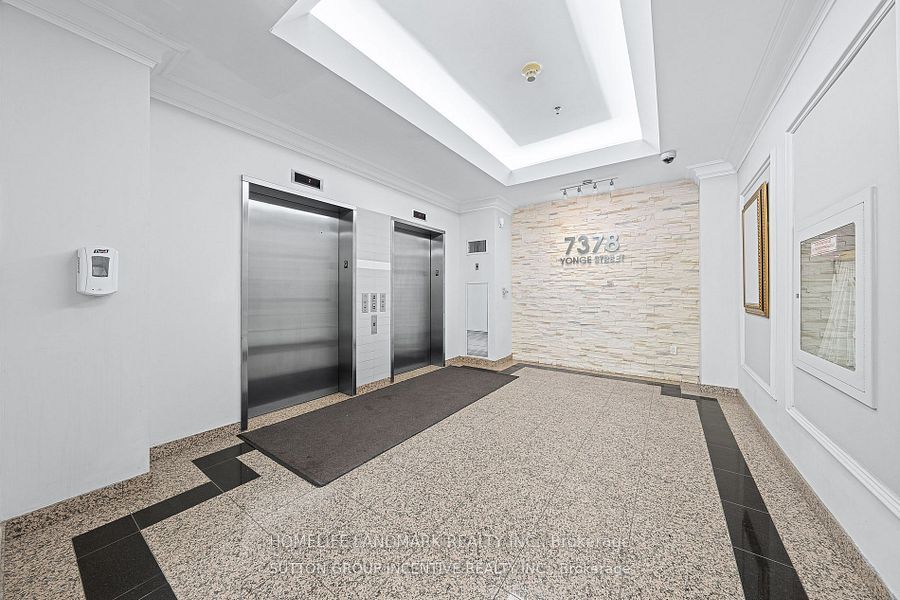 7378 Yonge Street E, #303