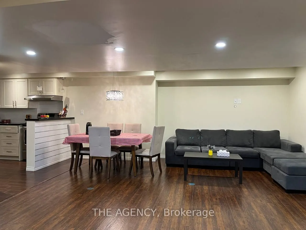 48 Tonner Crescent