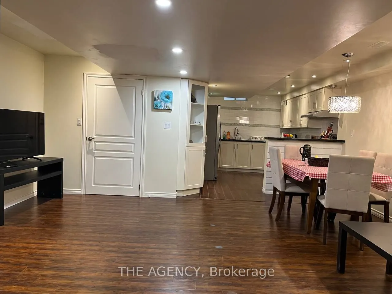 48 Tonner Crescent