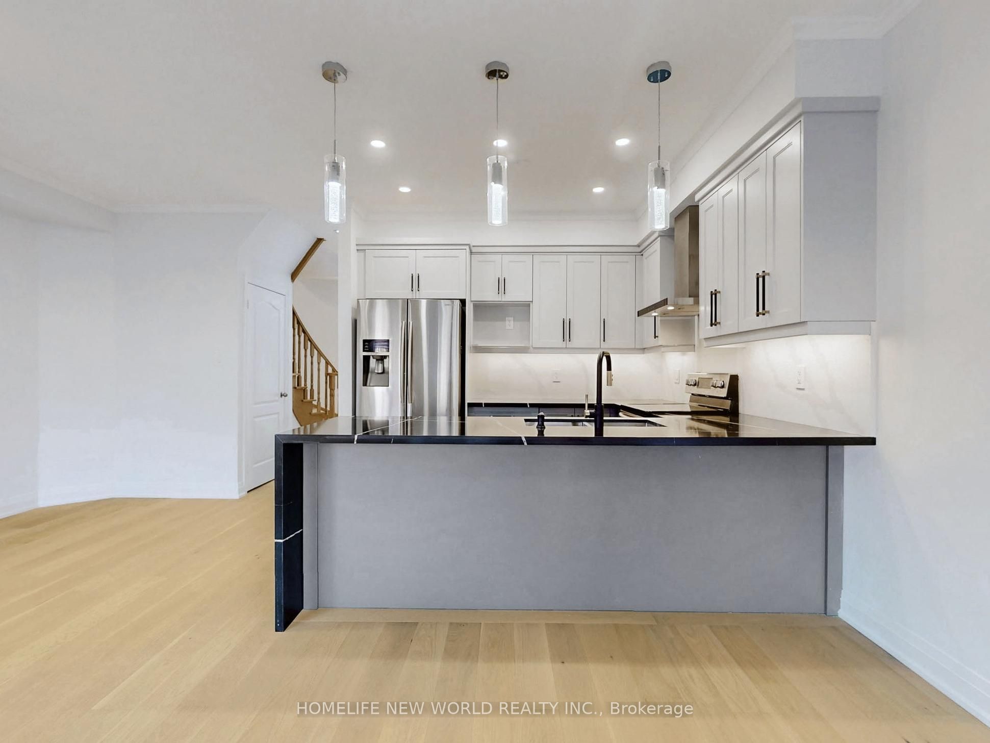 32 Arco Circle