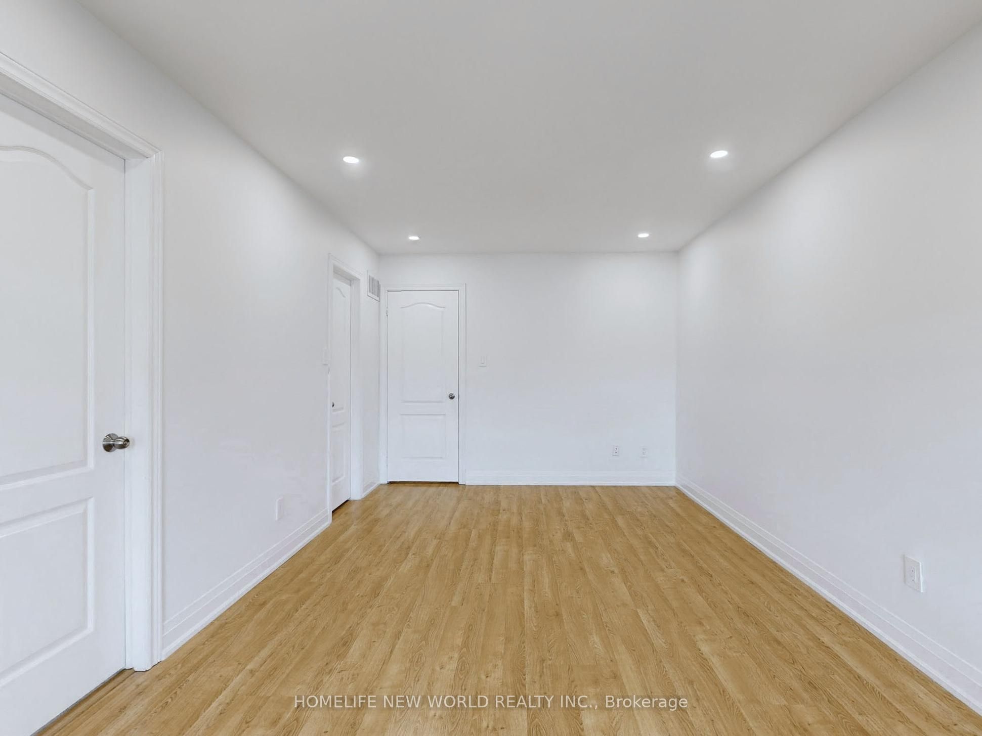 32 Arco Circle