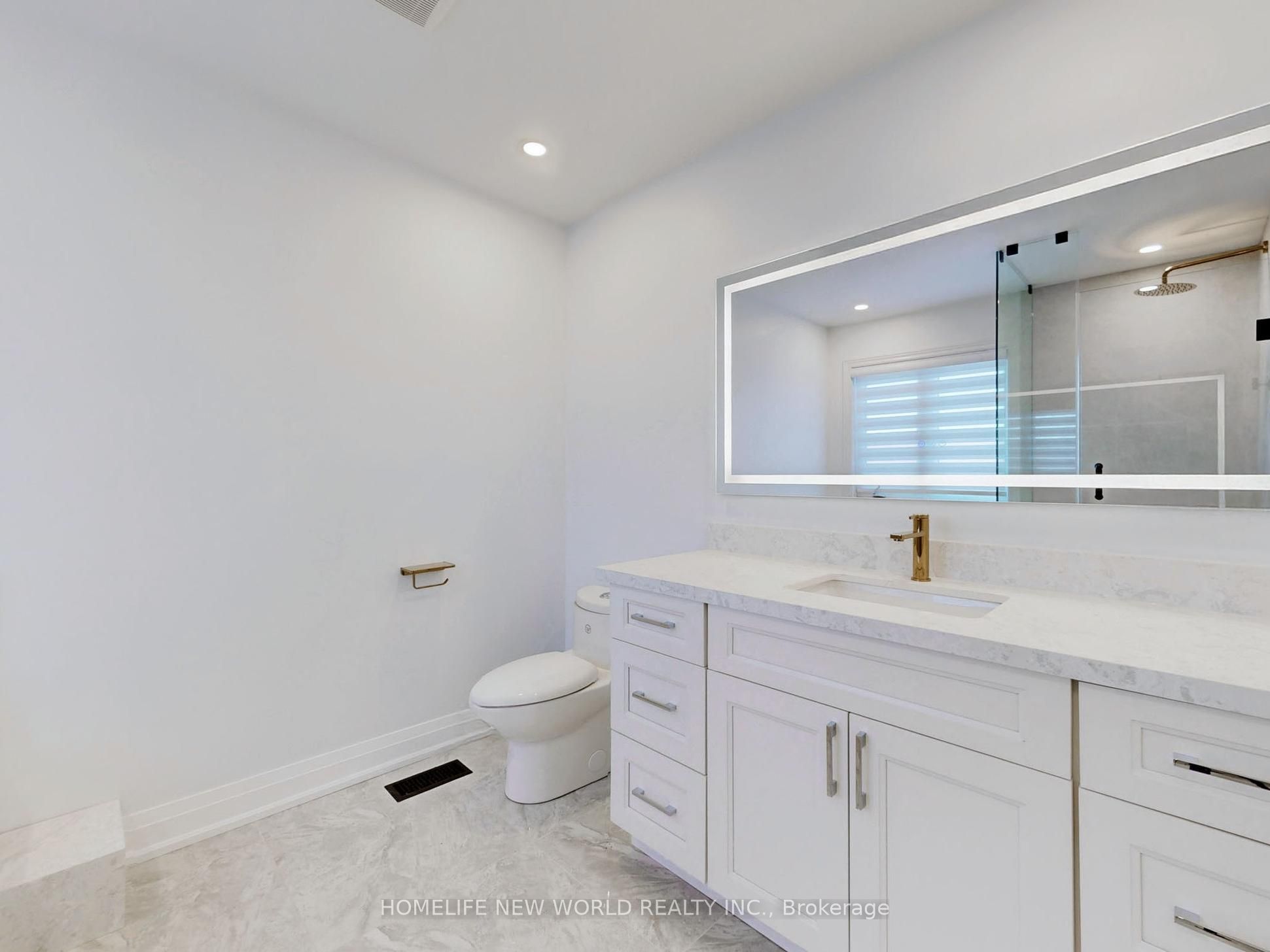 32 Arco Circle
