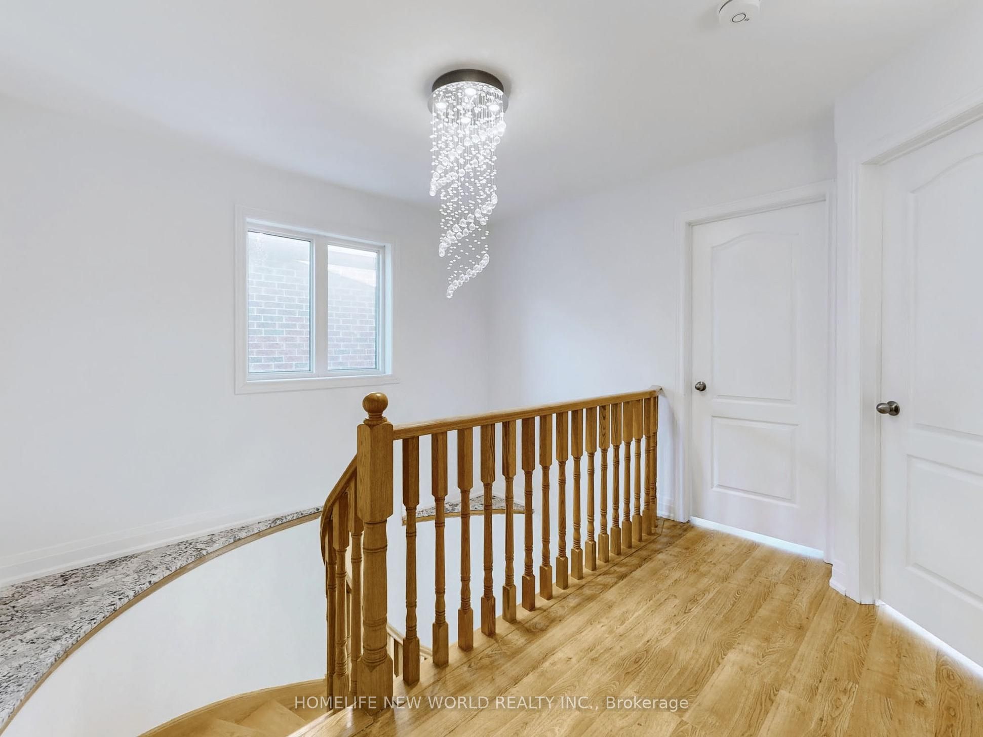 32 Arco Circle