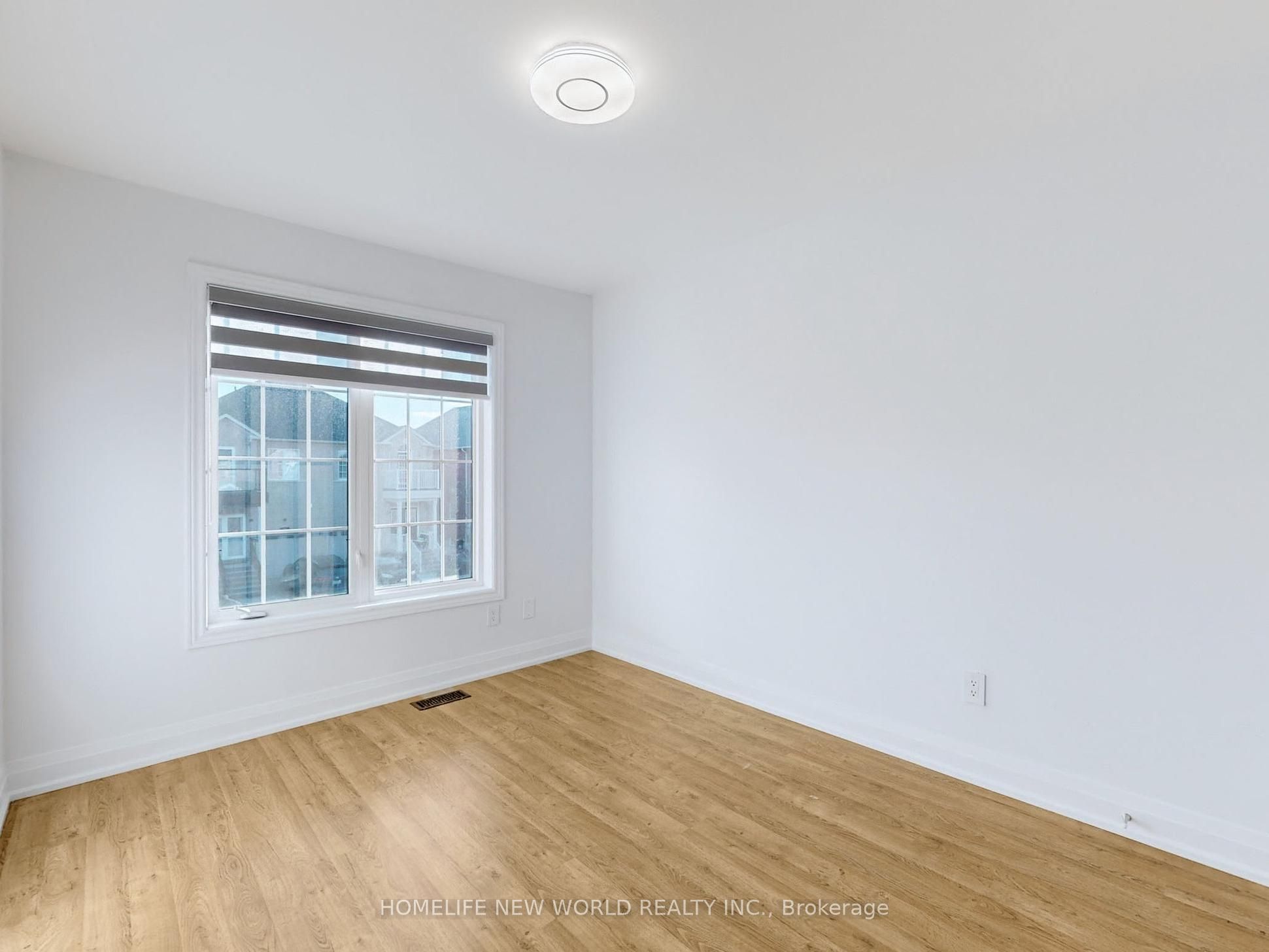 32 Arco Circle