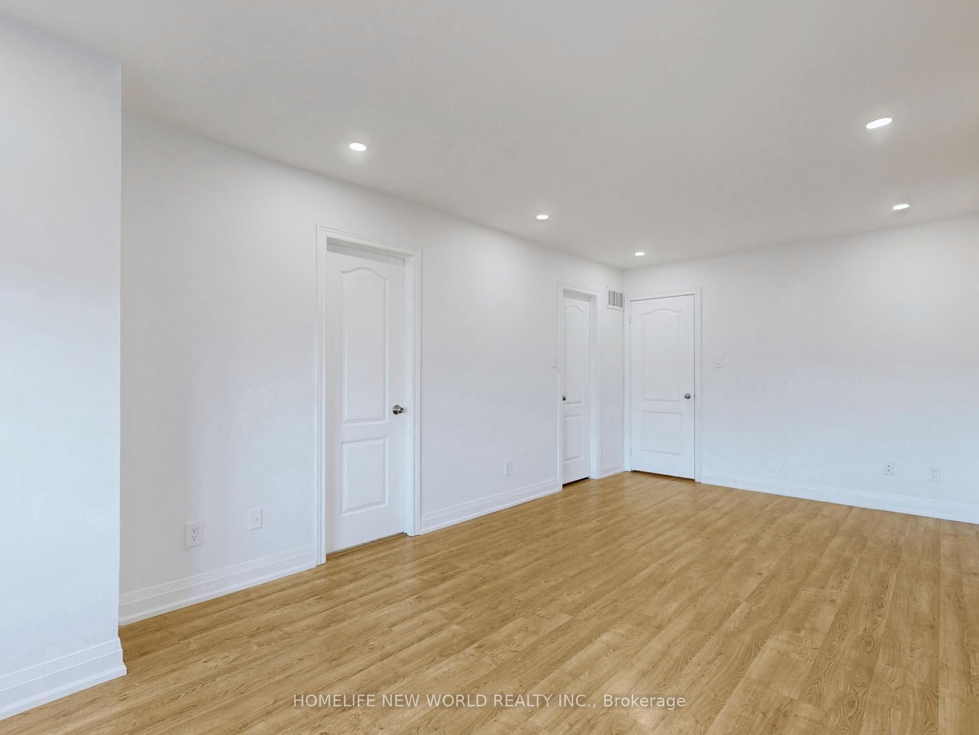 32 Arco Circle