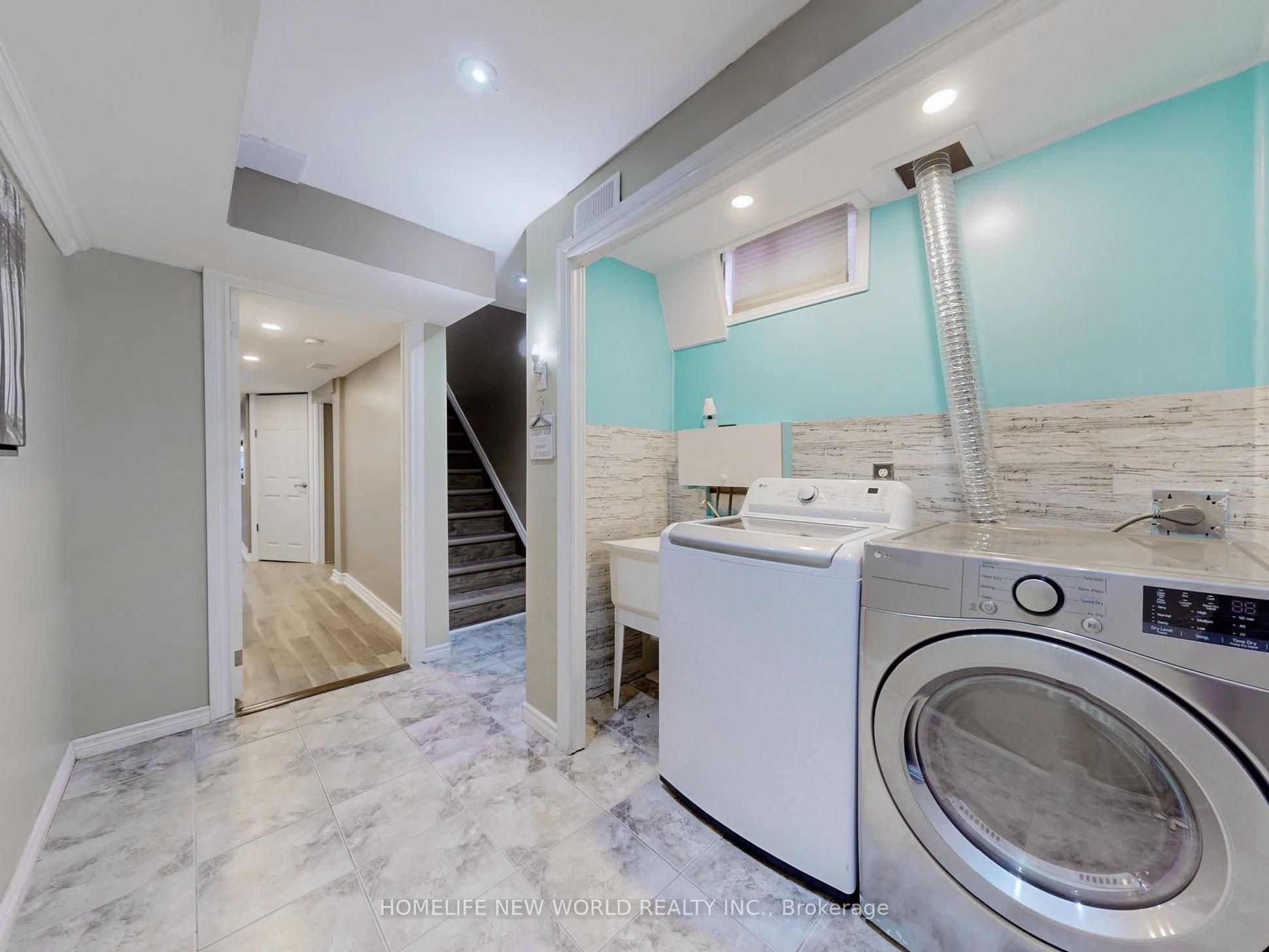32 Arco Circle