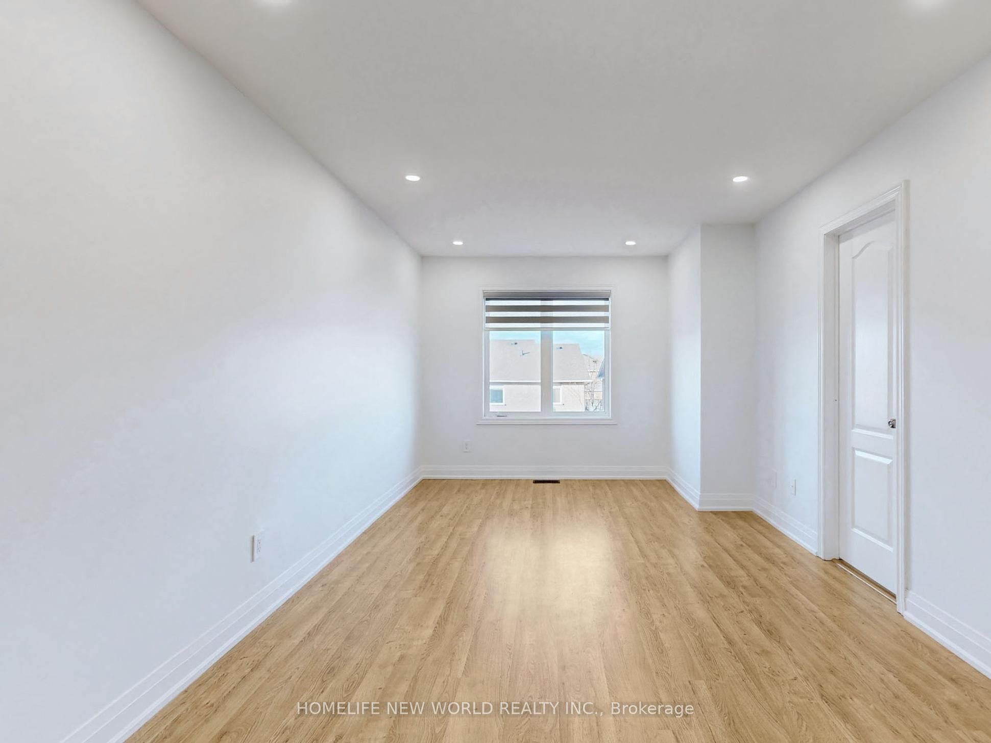 32 Arco Circle