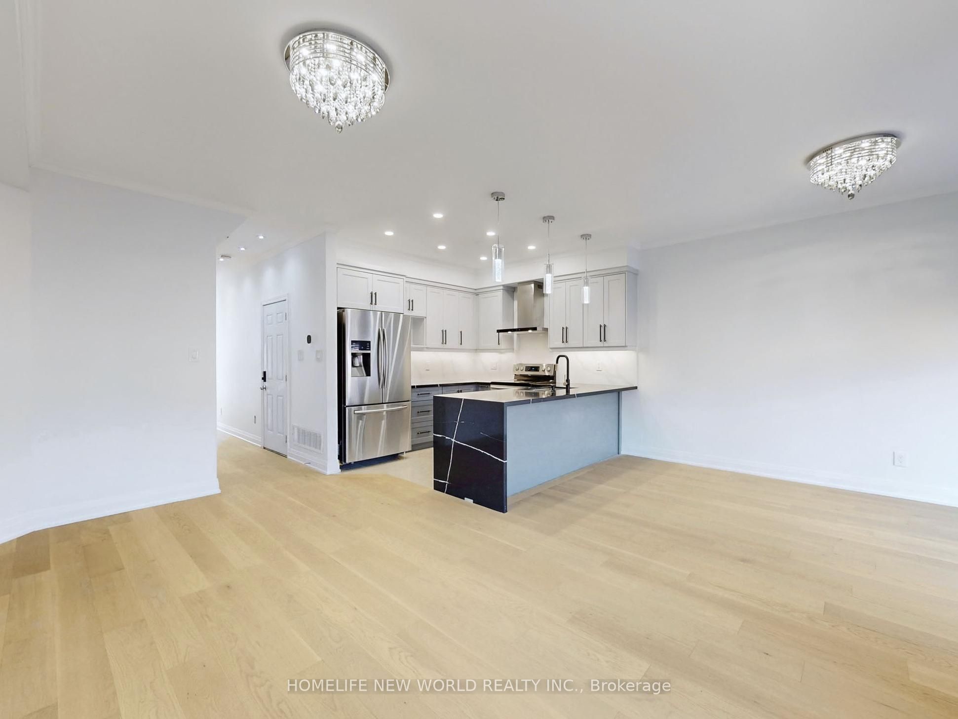 32 Arco Circle
