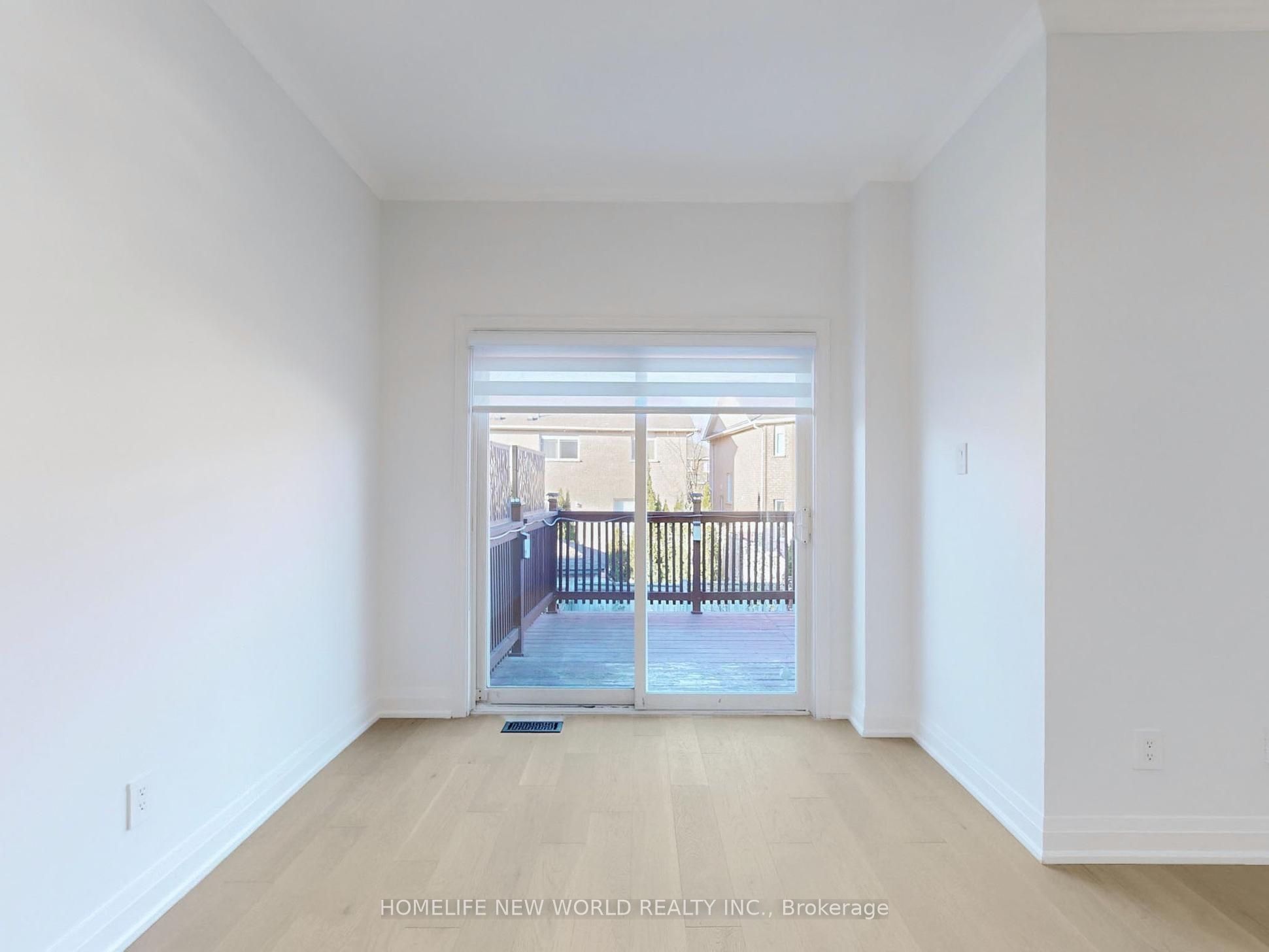 32 Arco Circle