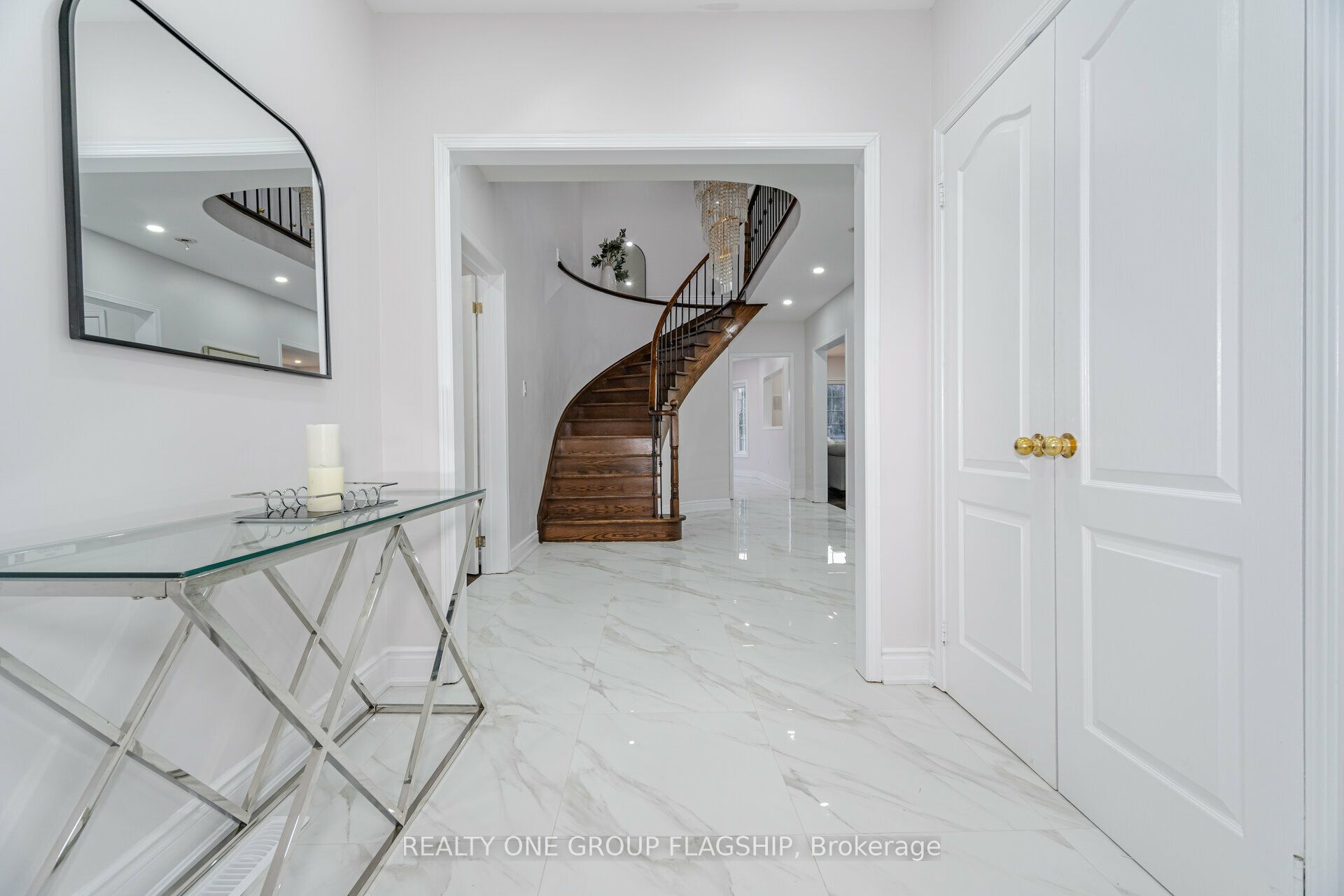 95 Hudson Drive