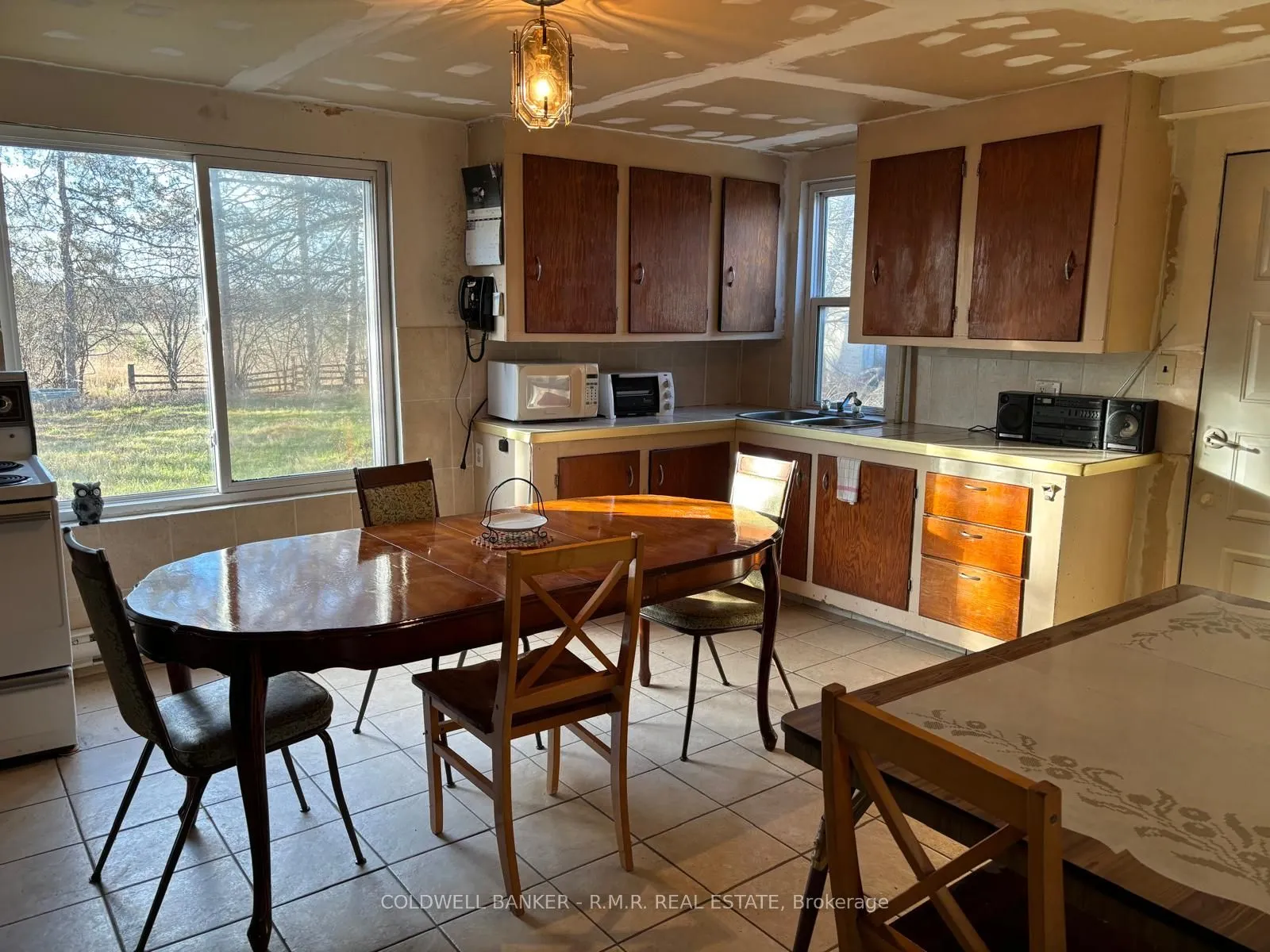 B1995 Concession 7 Road E