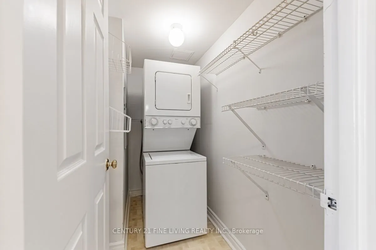 343 Clark Avenue W, #704