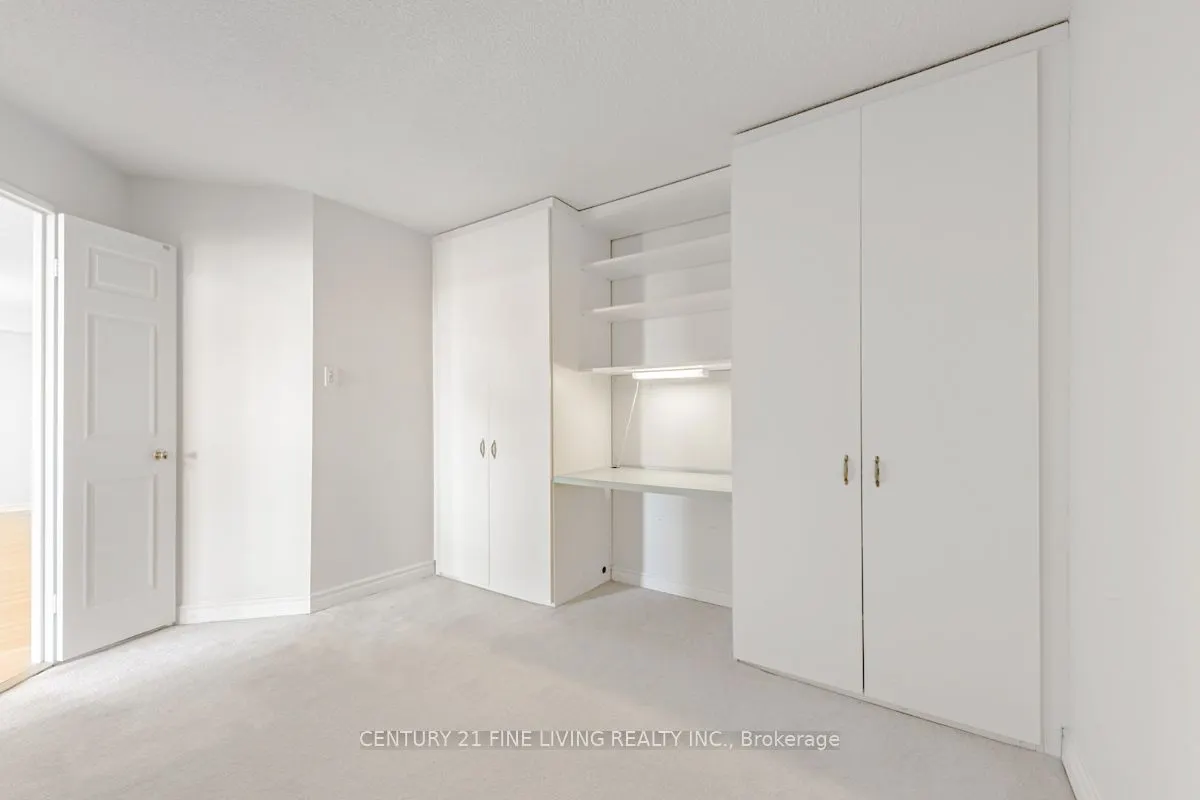 343 Clark Avenue W, #704