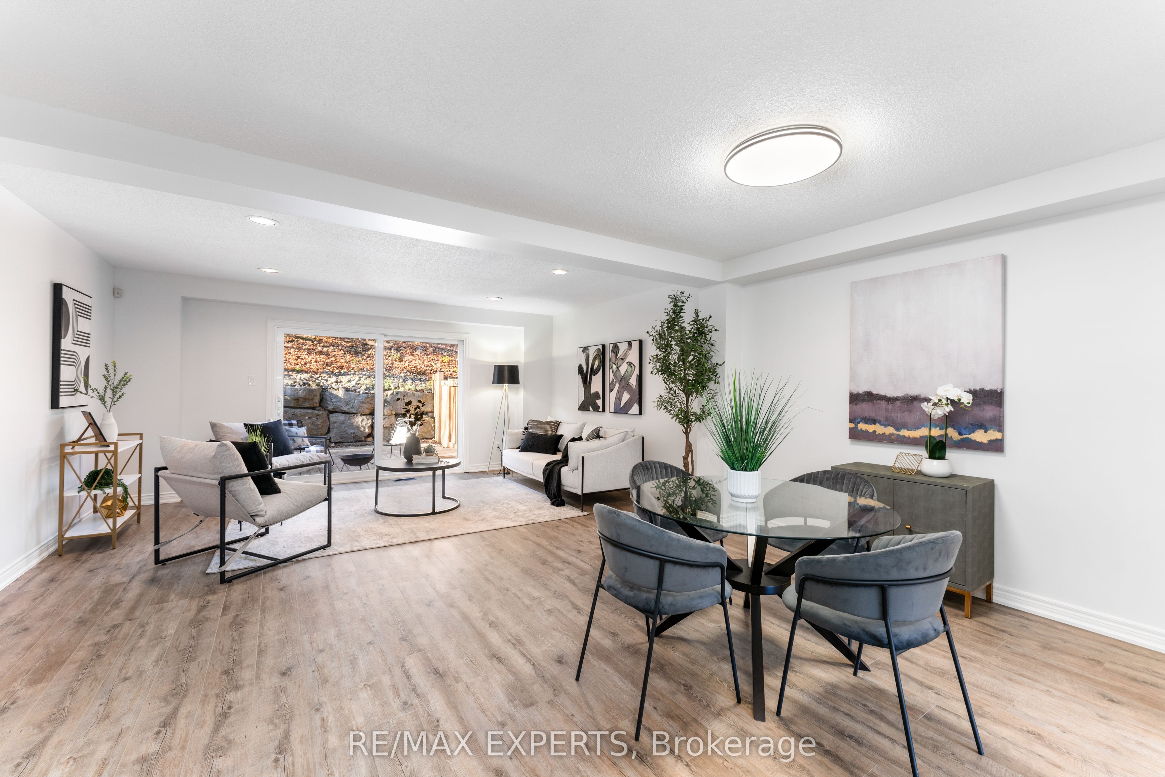 20 William Farr Lane, #10