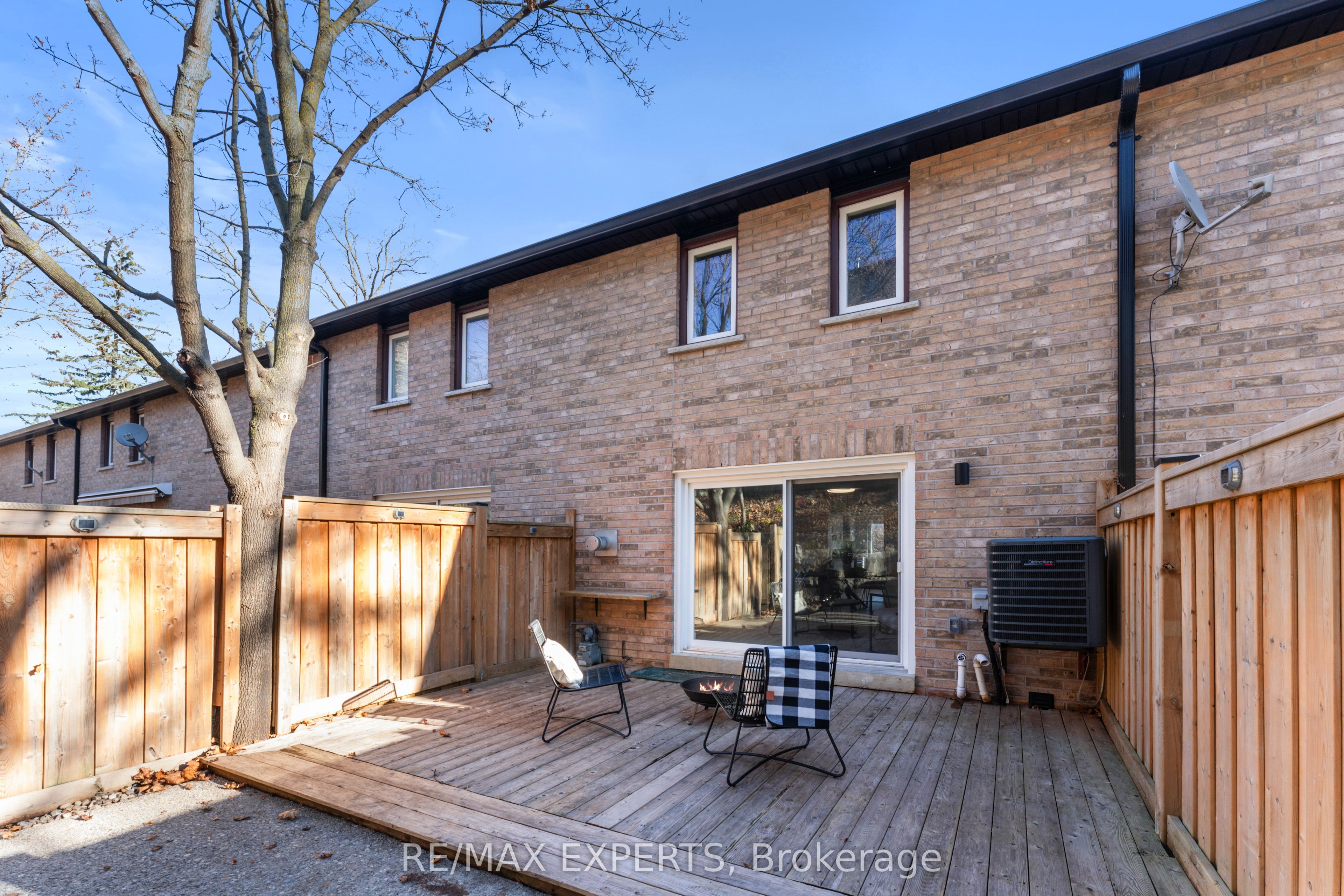 20 William Farr Lane, #10