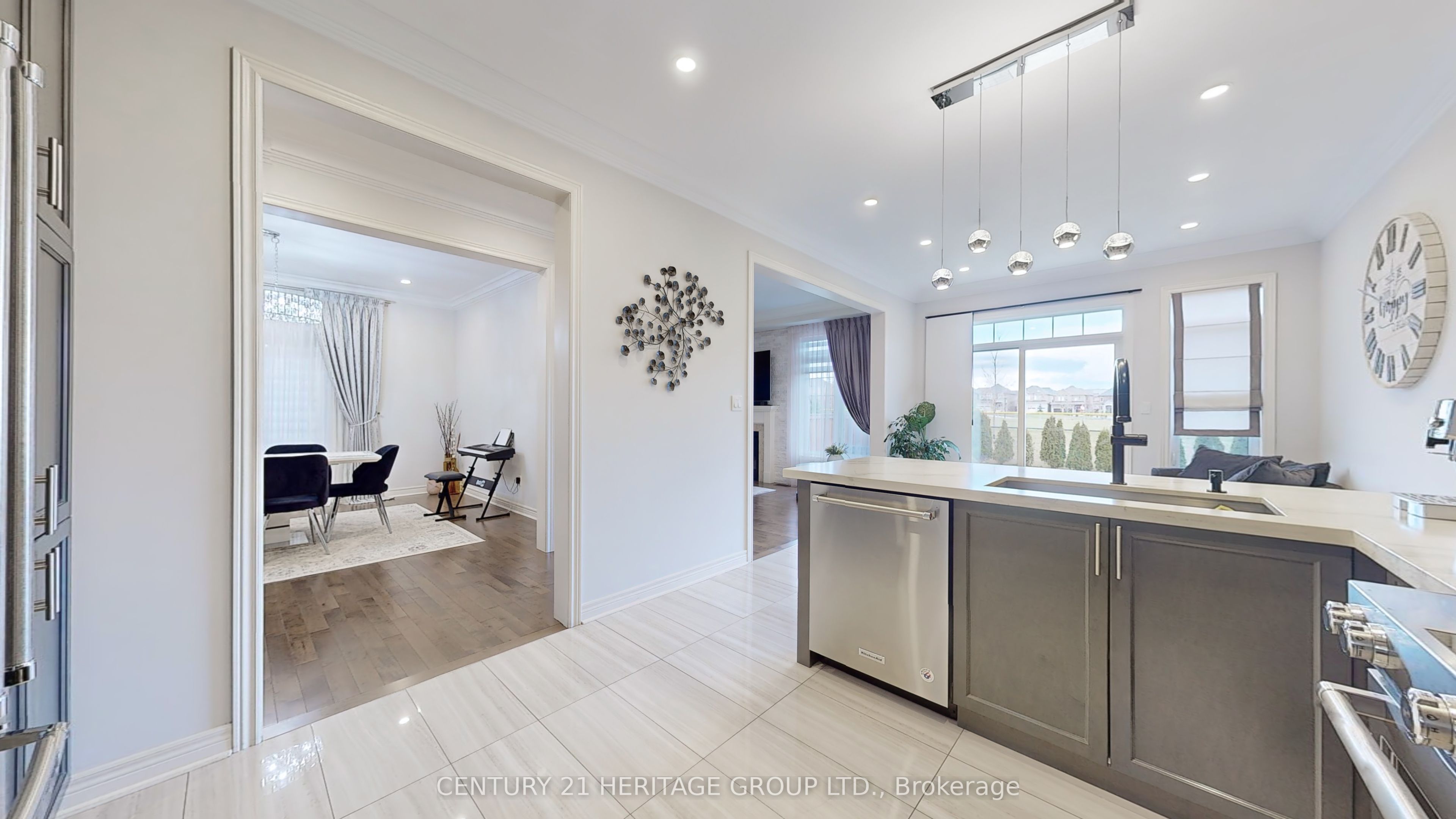 12 Tupling Street
