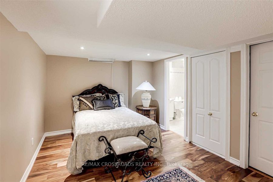 2 Mumberson Court