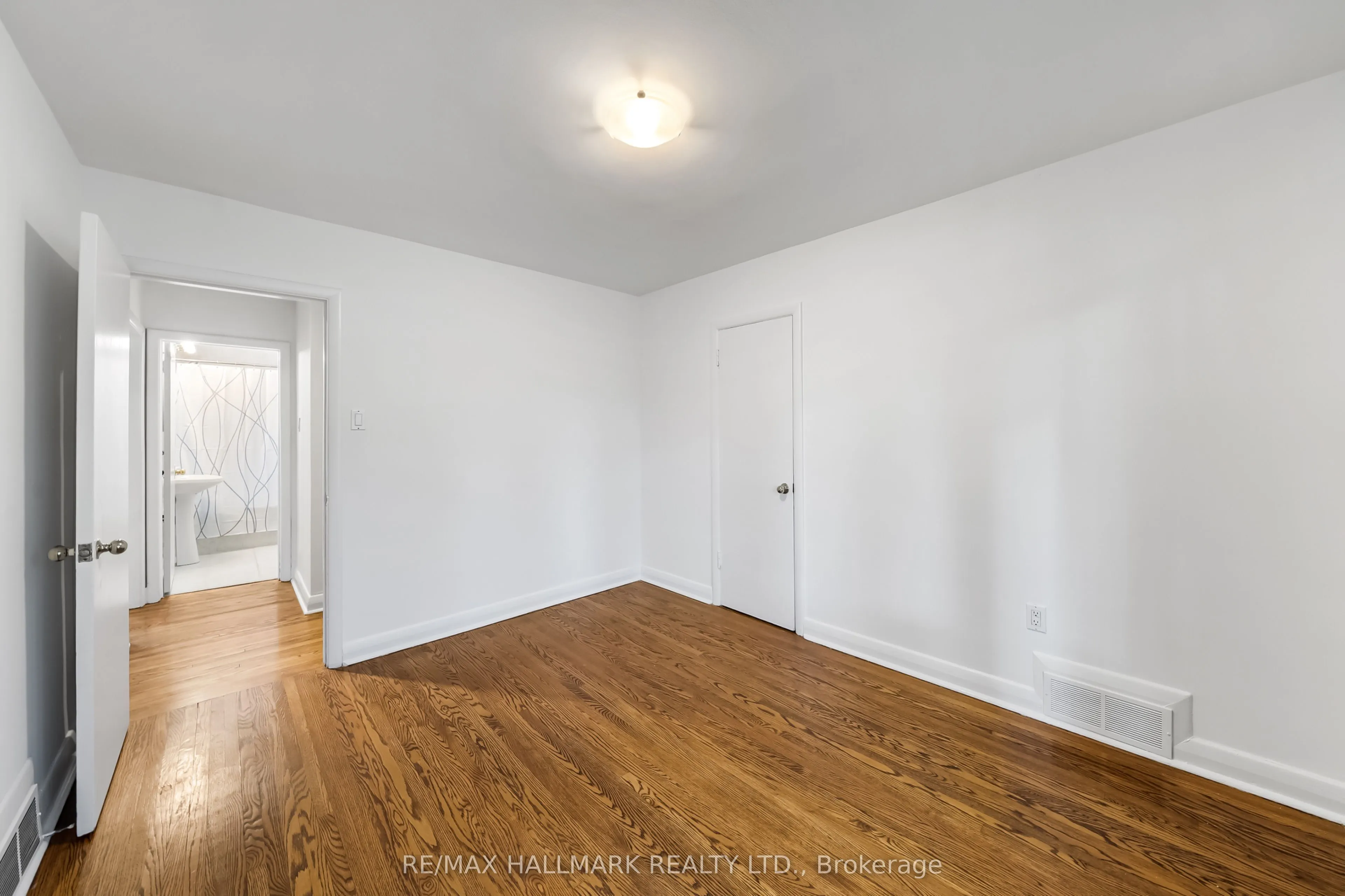 28 kirk Drive, #Main Floor