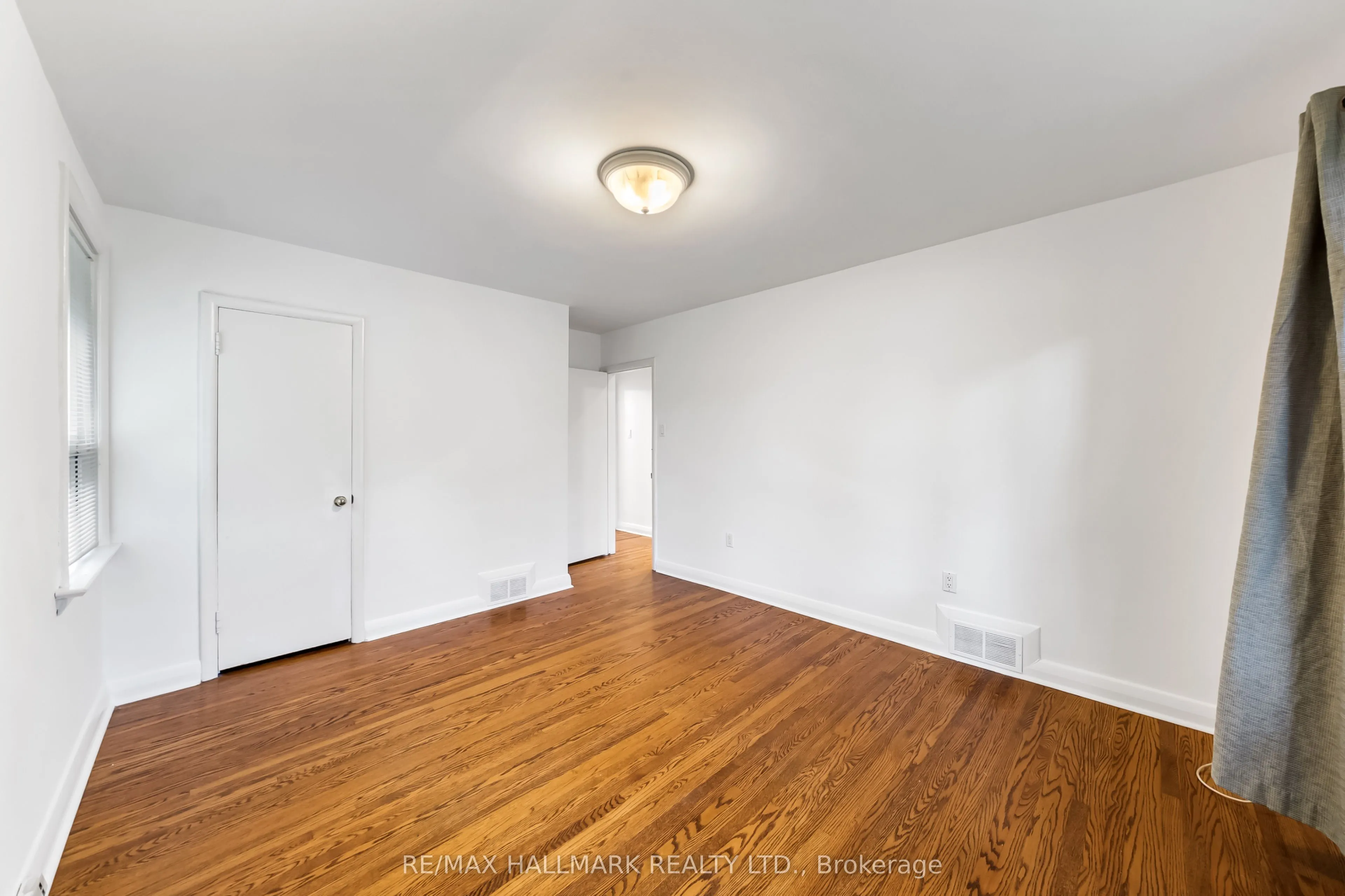 28 kirk Drive, #Main Floor