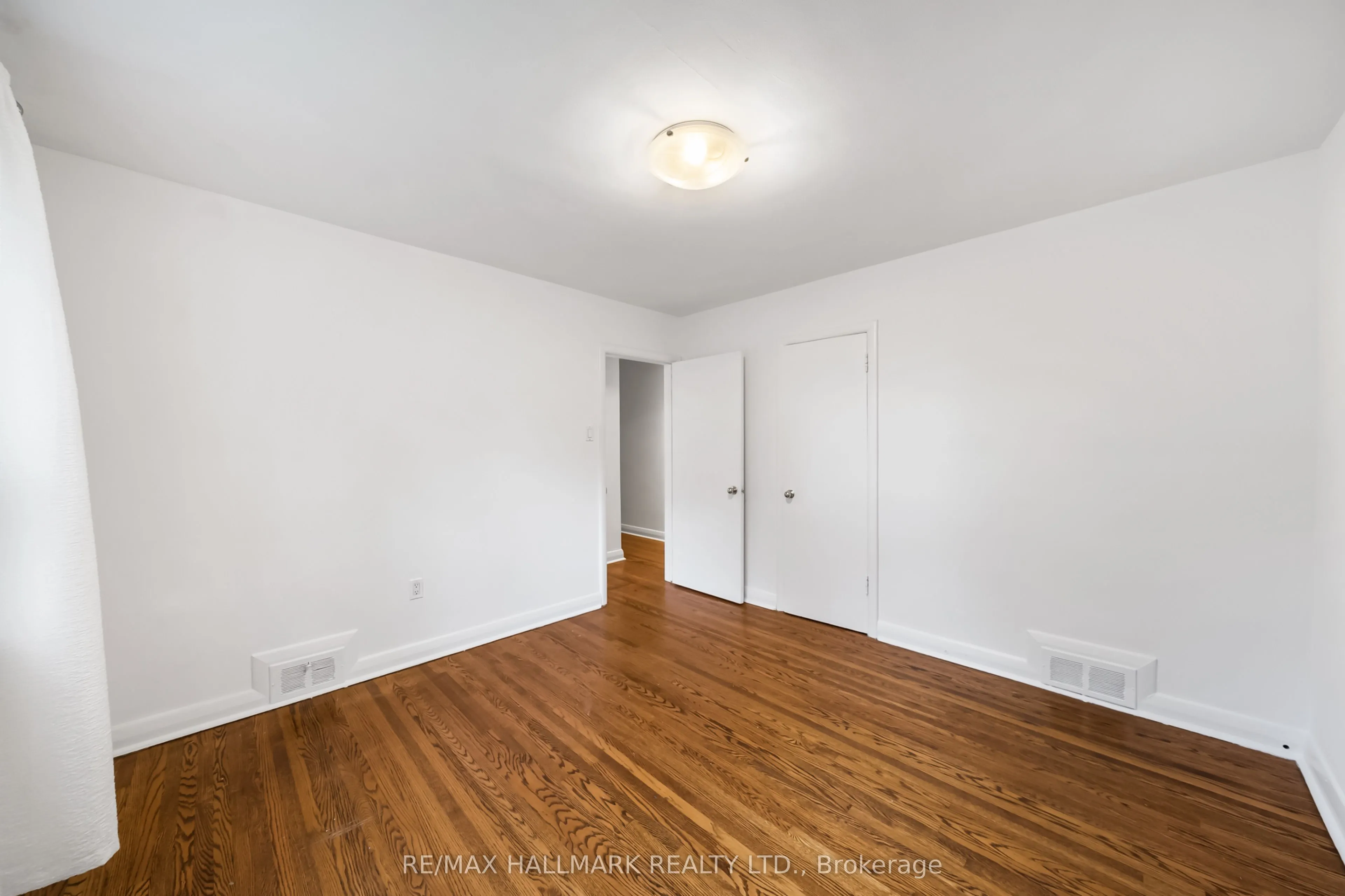28 kirk Drive, #Main Floor