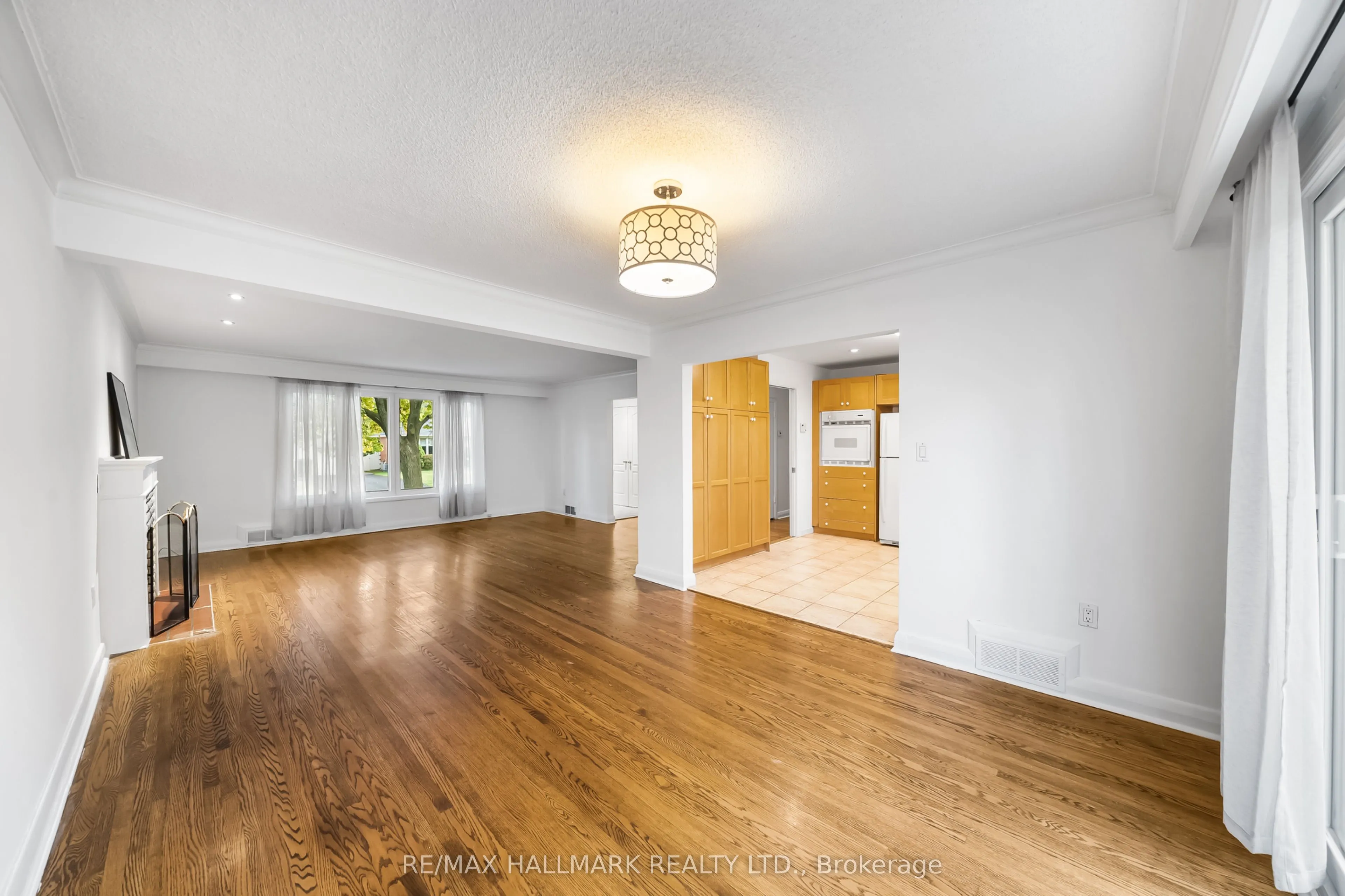 28 kirk Drive, #Main Floor