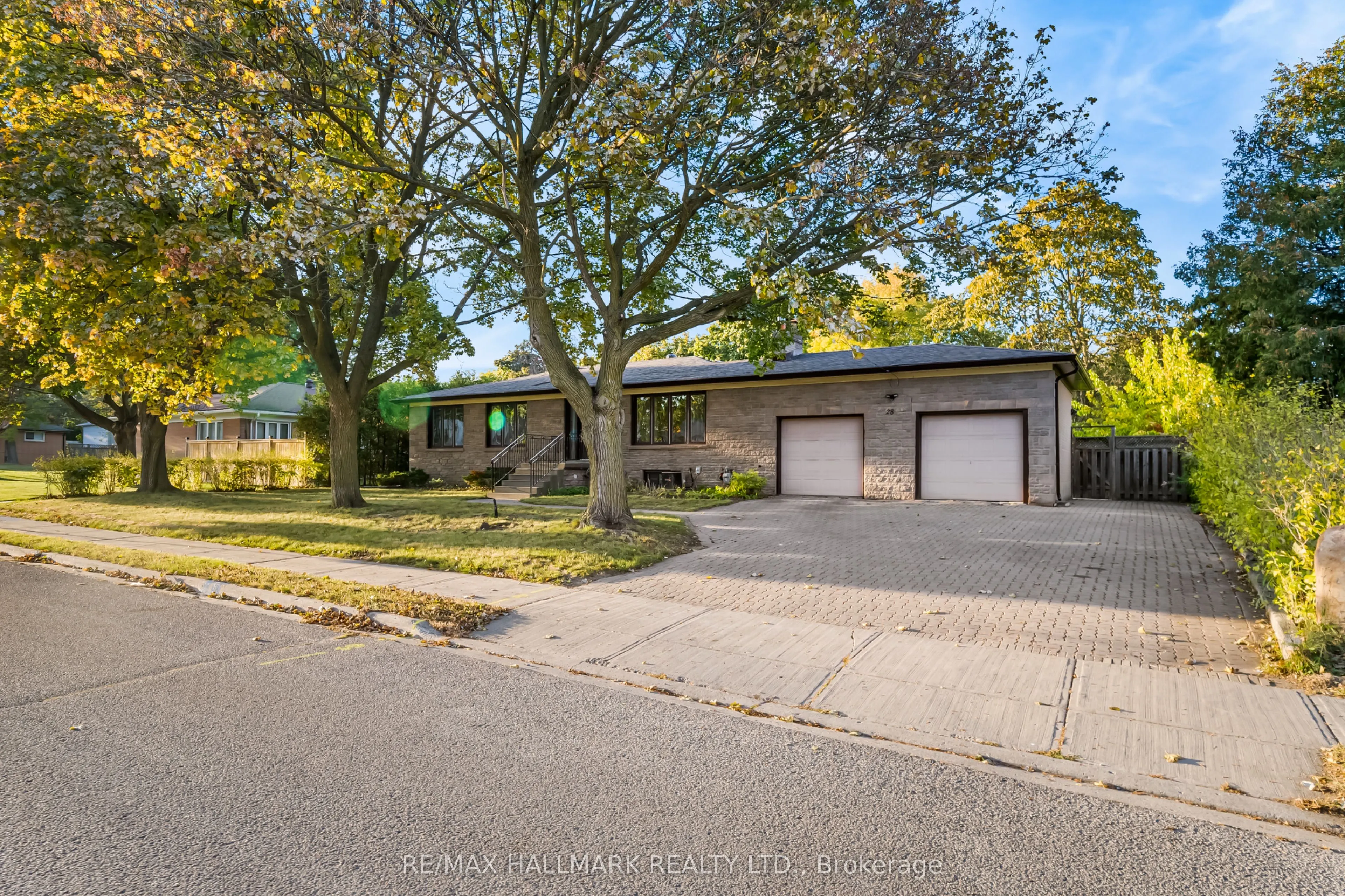 28 kirk Drive, #Main Floor