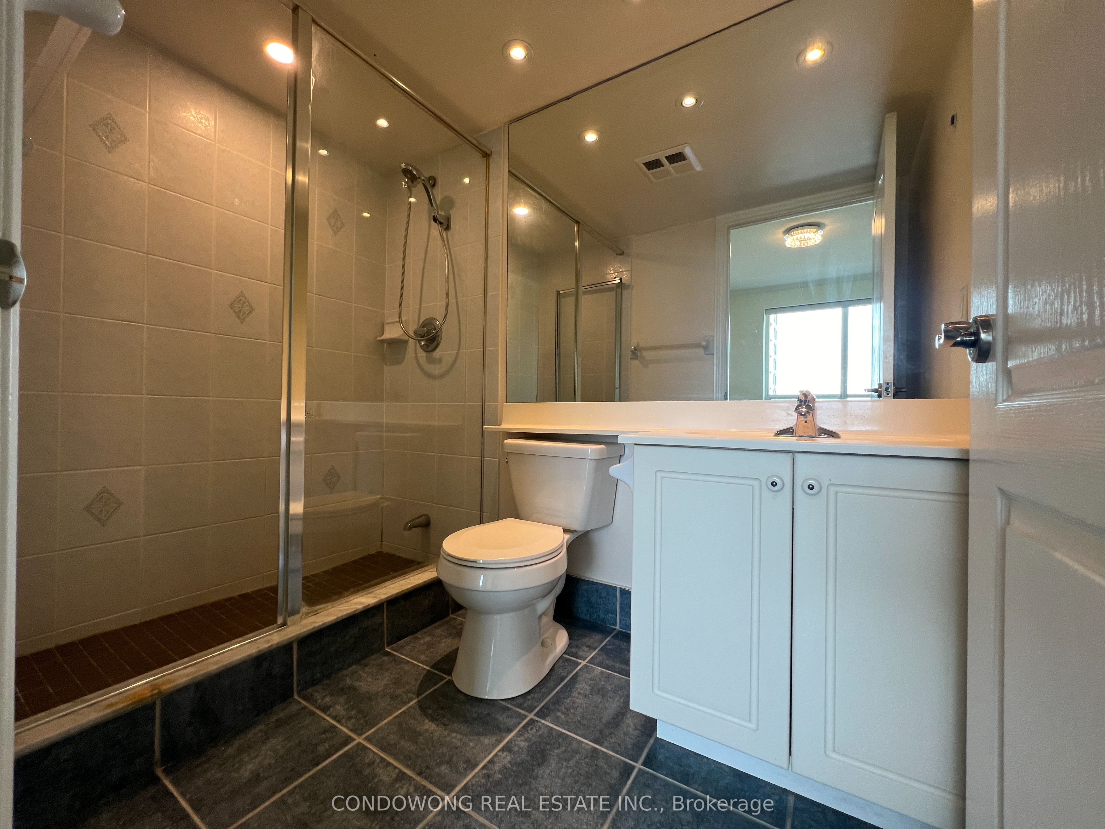 62 Suncrest Boulevard, #1007