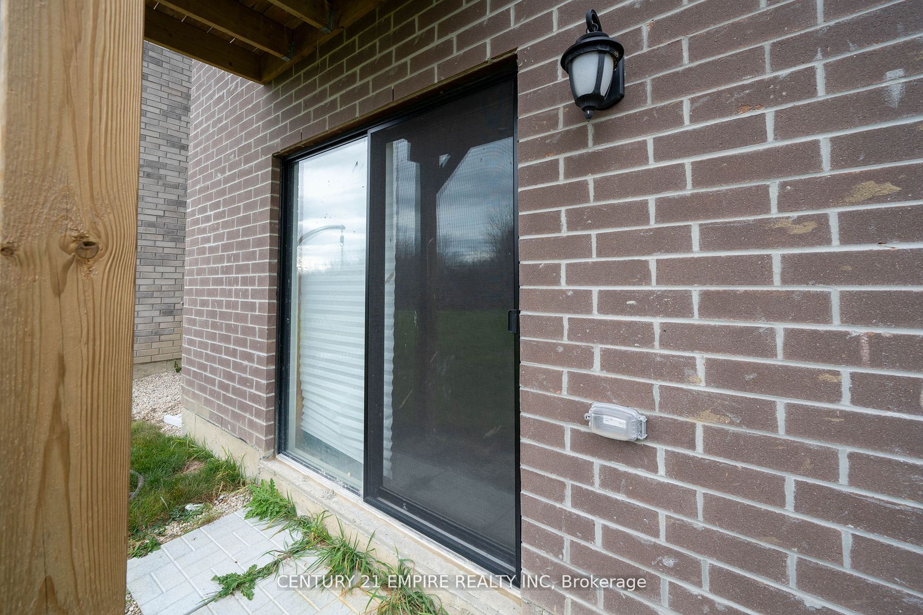 210 Ferragine Crescent