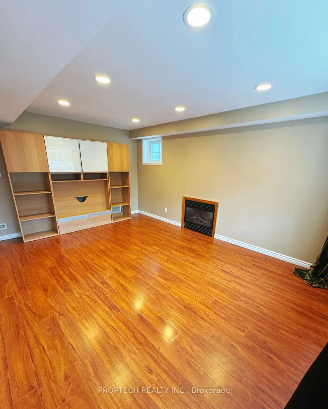 177 Vanda Drive