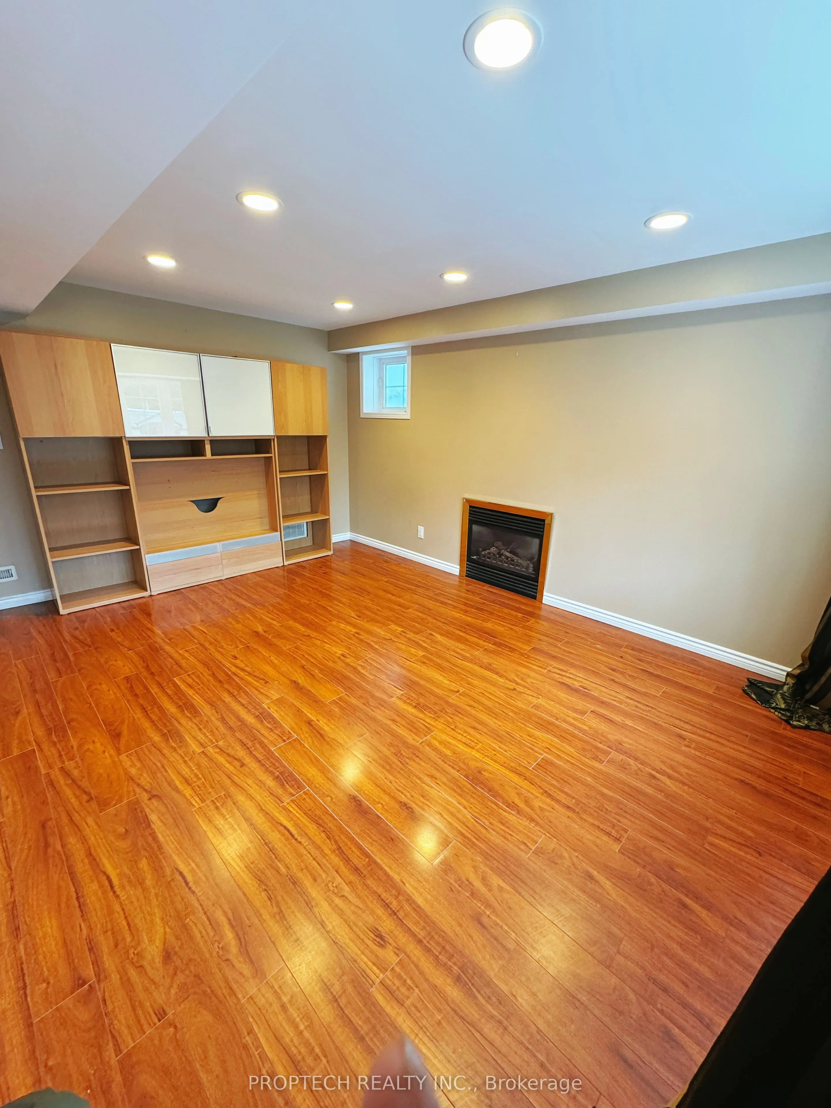 177 Vanda Drive