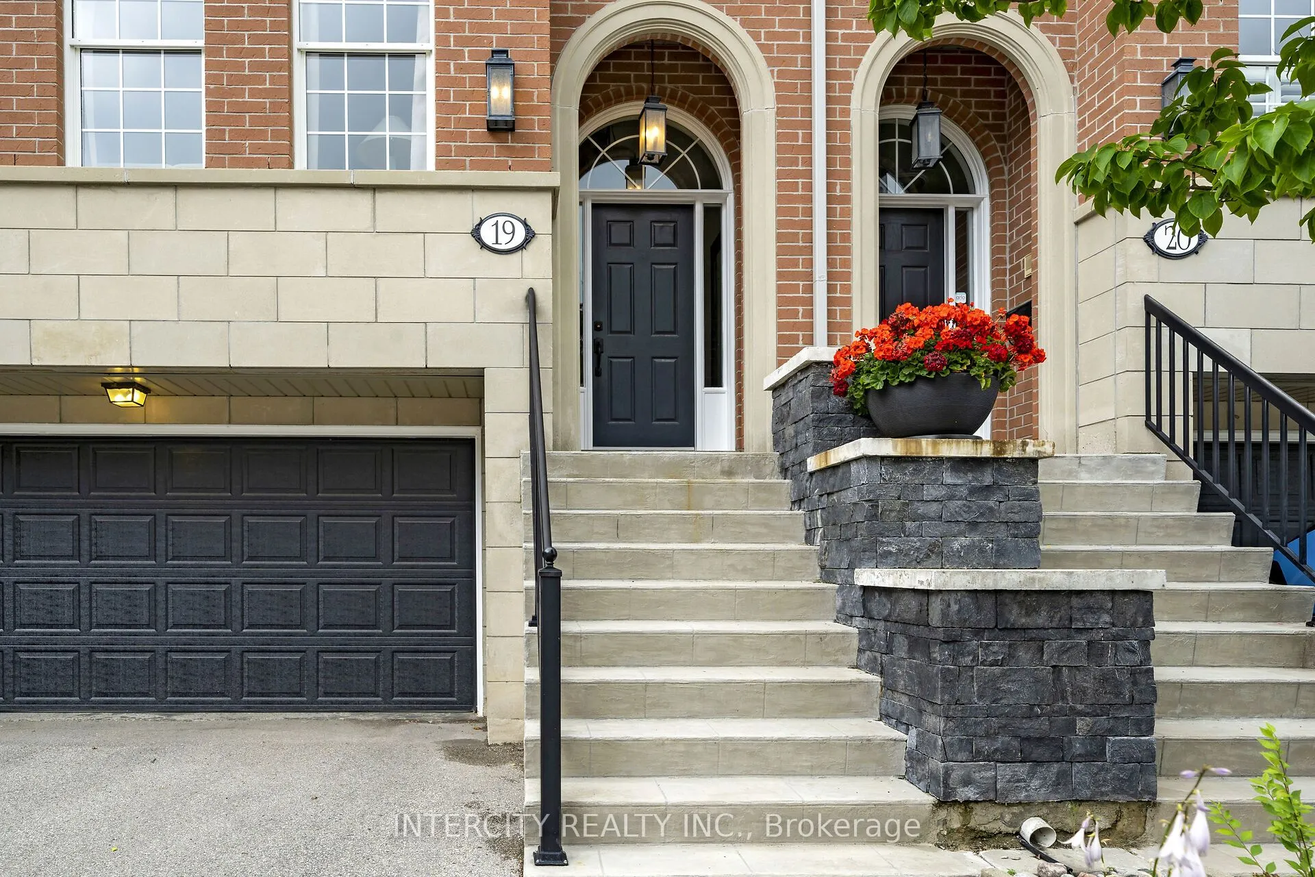 8038 Yonge Street, #19