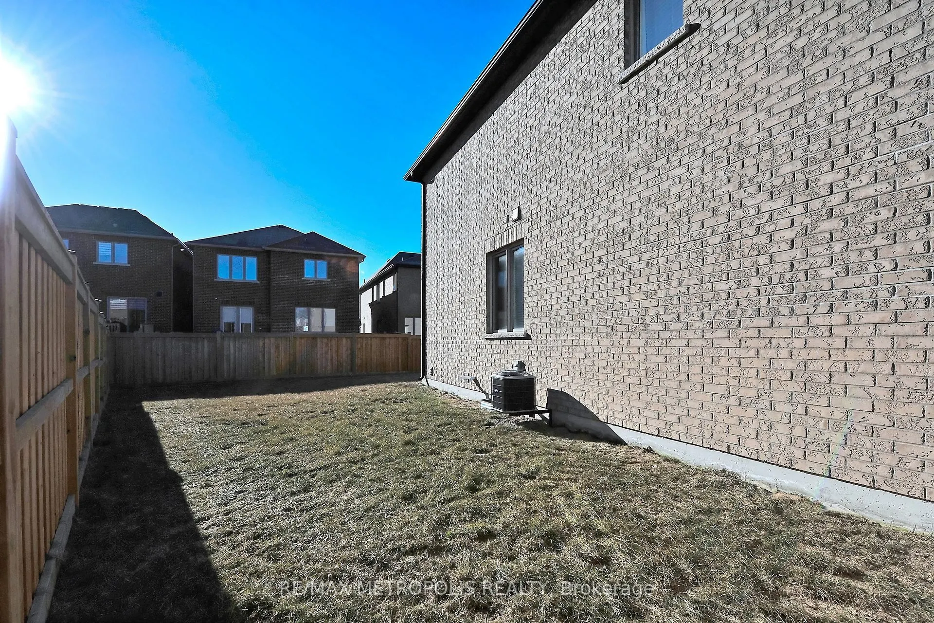 61 Seedling Crescent