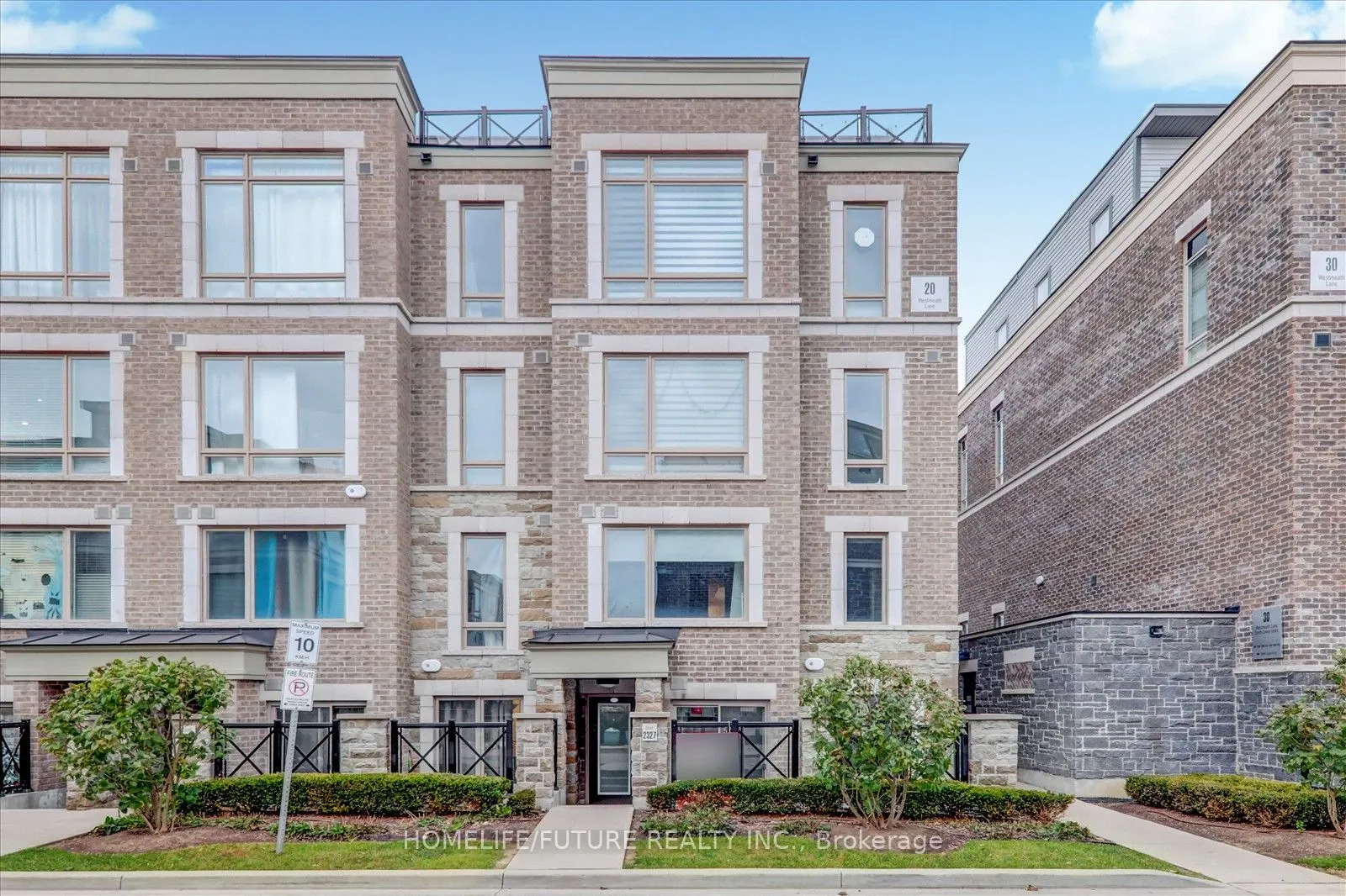 20 Westmeath Lane, #2327