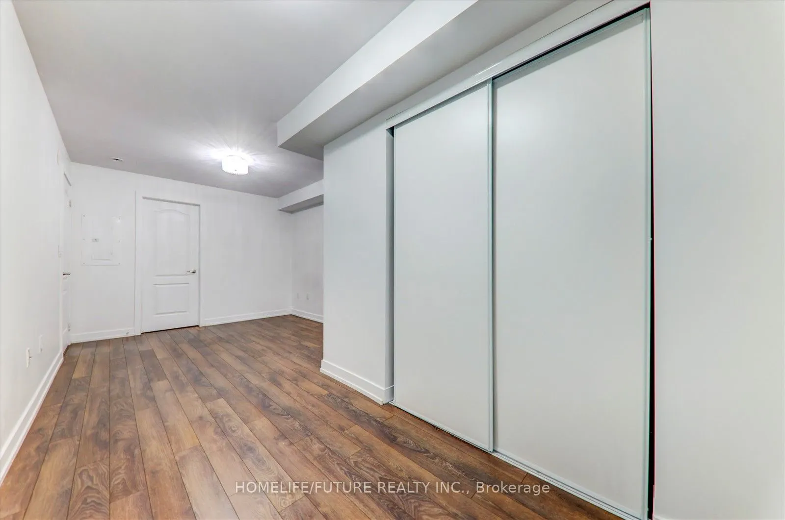 20 Westmeath Lane, #2327