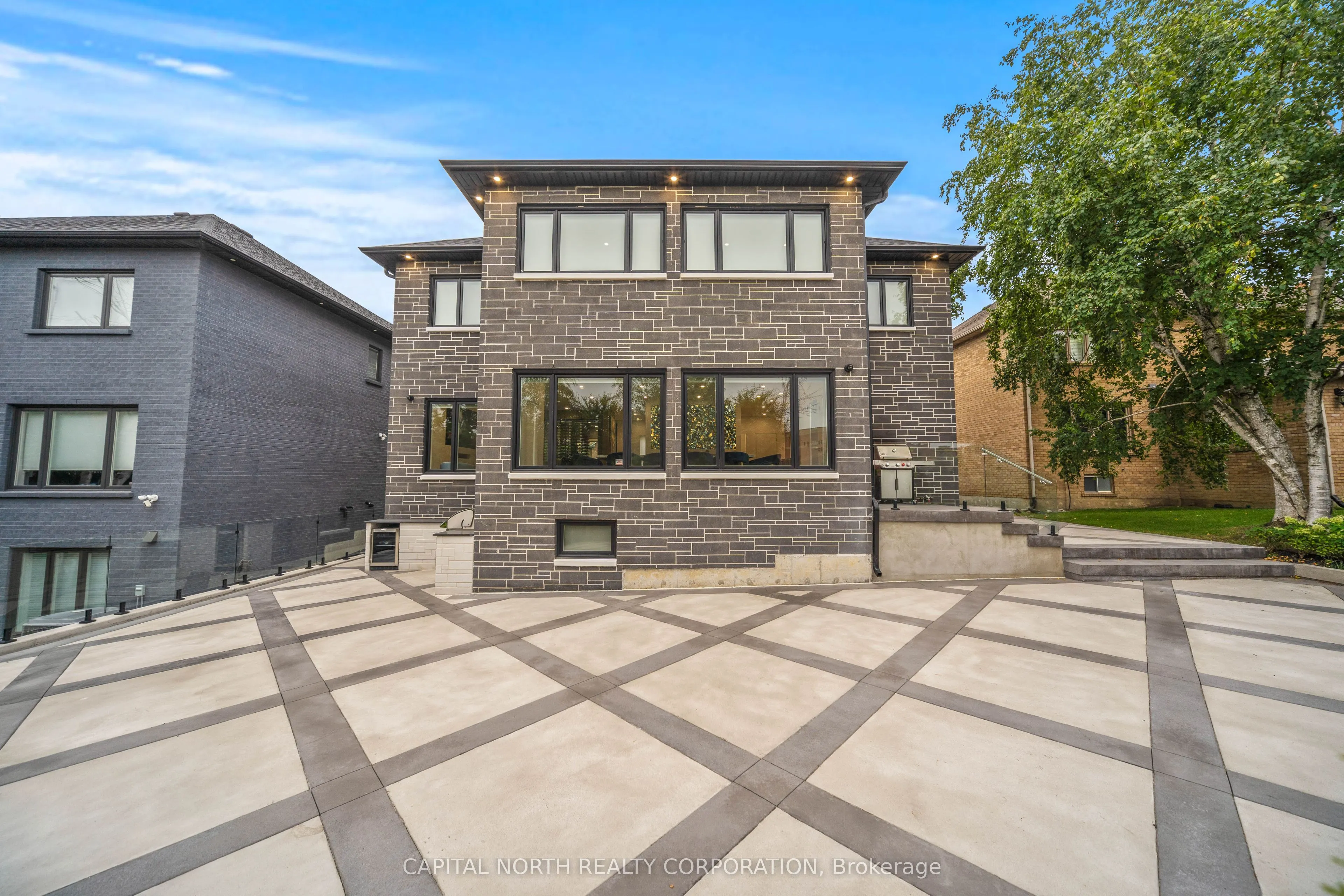 68 Chatsworth Court