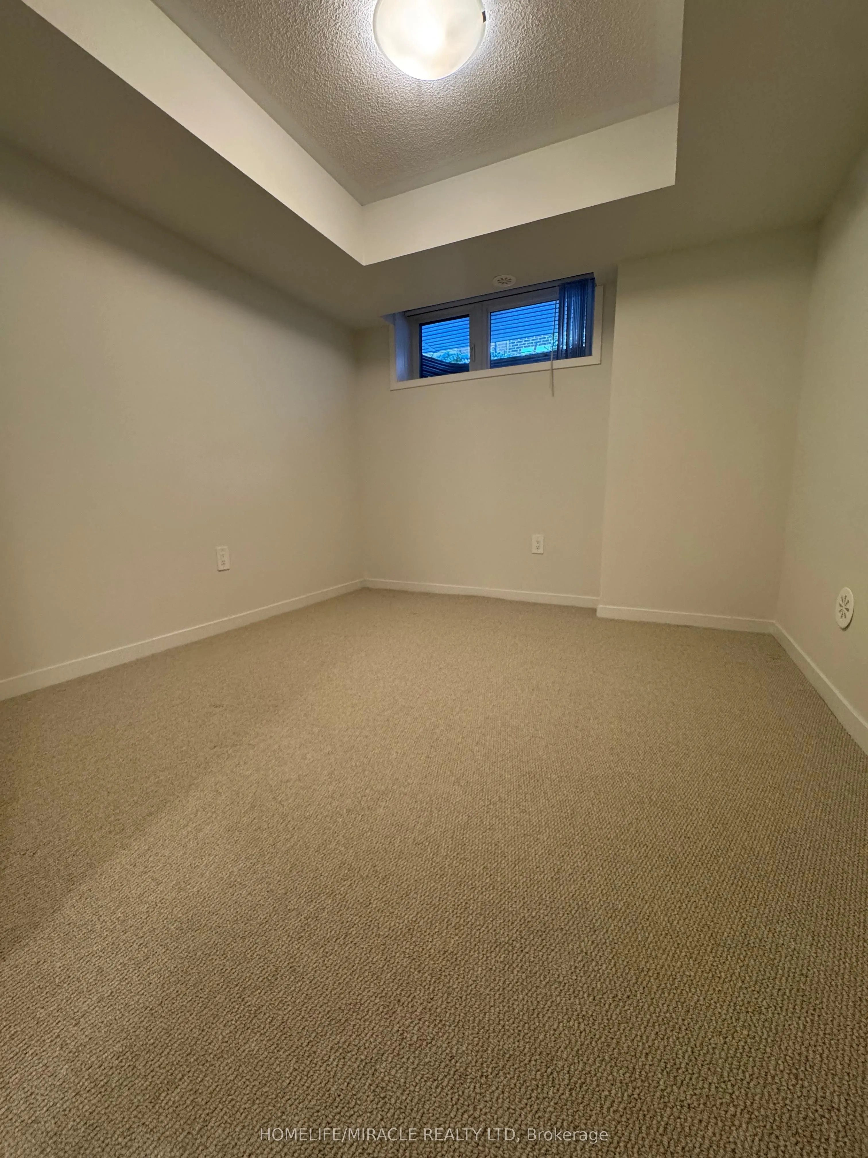 31 Honeycrisp Crescent #64