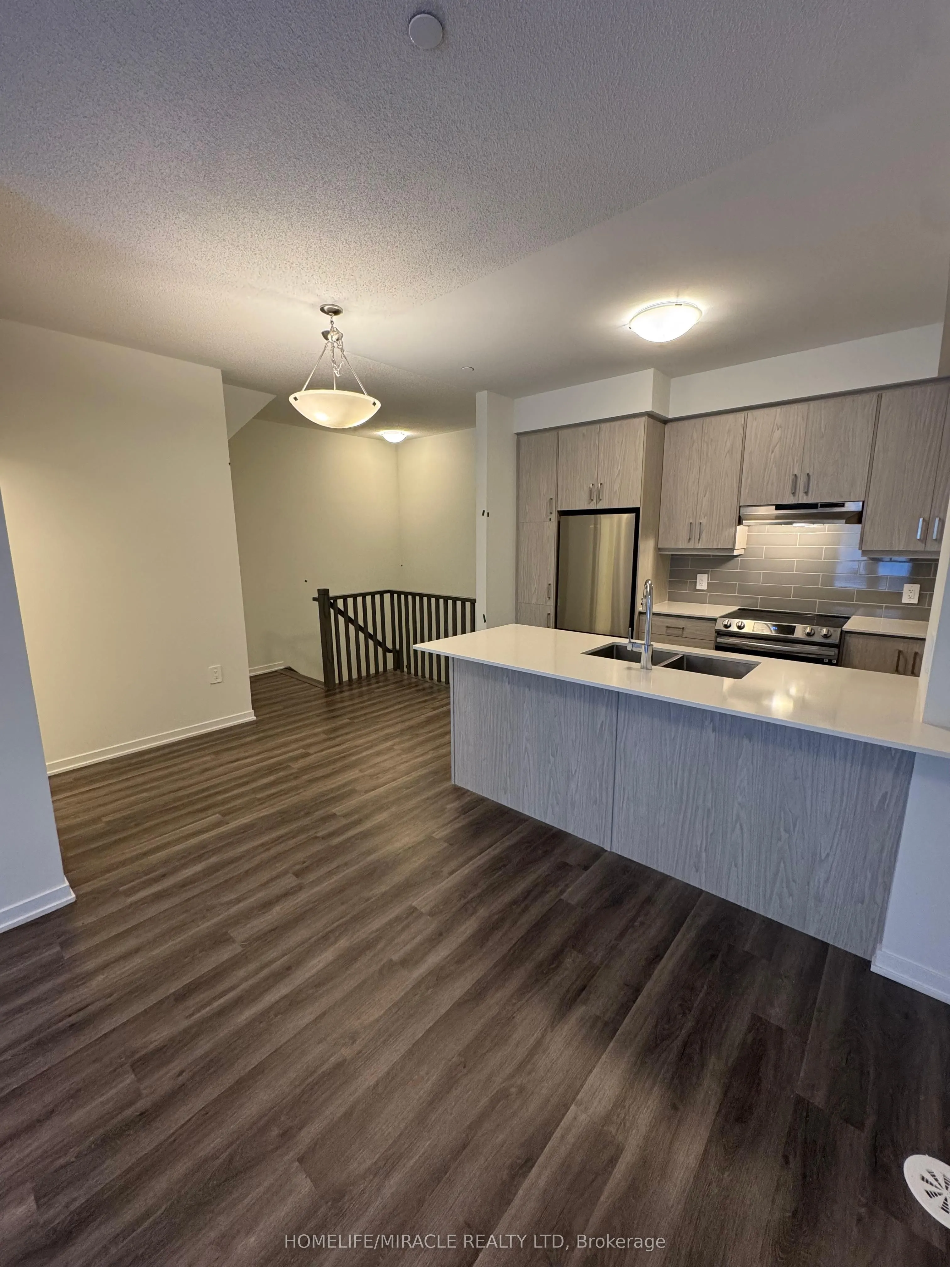 31 Honeycrisp Crescent #64
