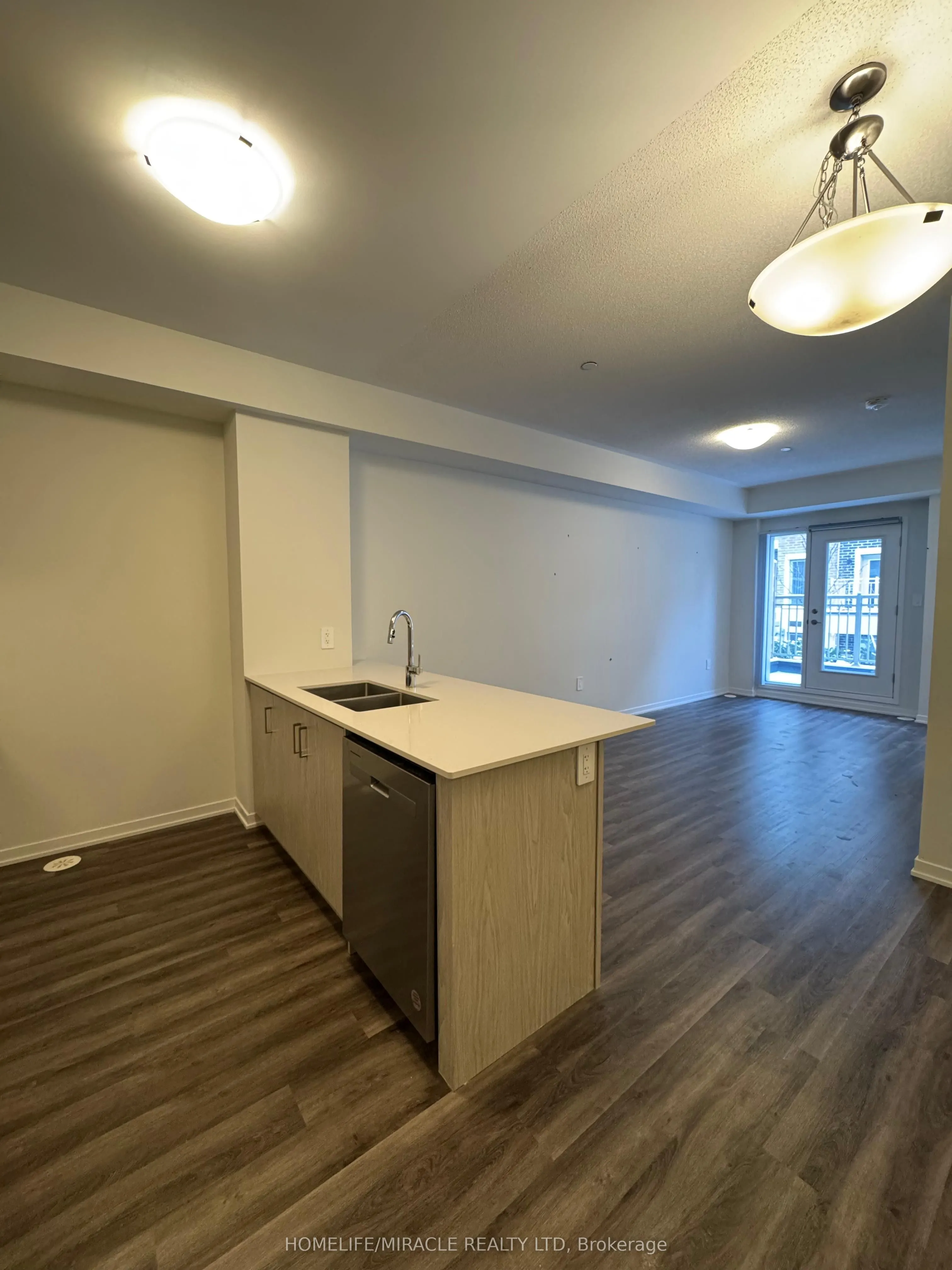 31 Honeycrisp Crescent #64