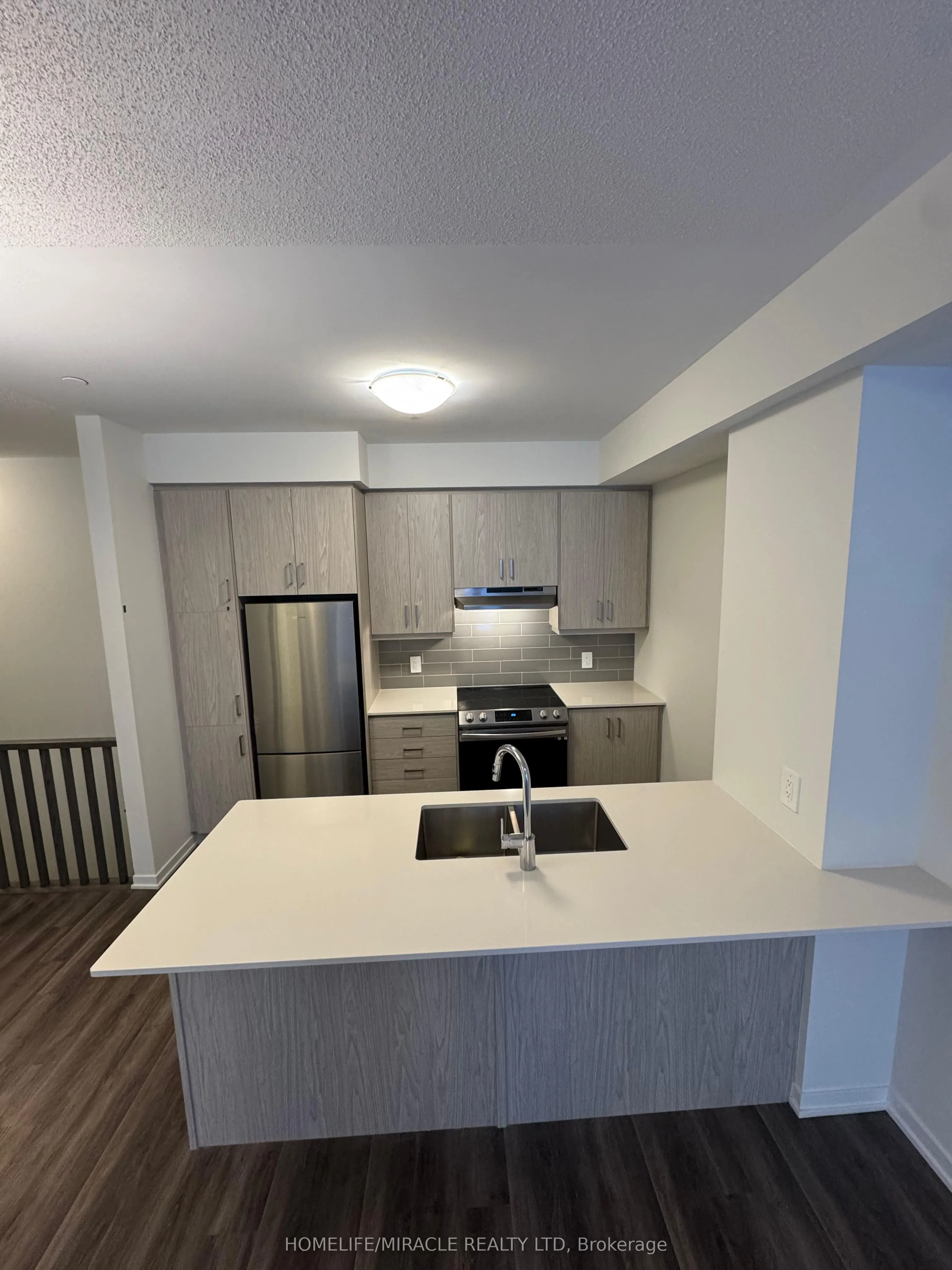 31 Honeycrisp Crescent #64