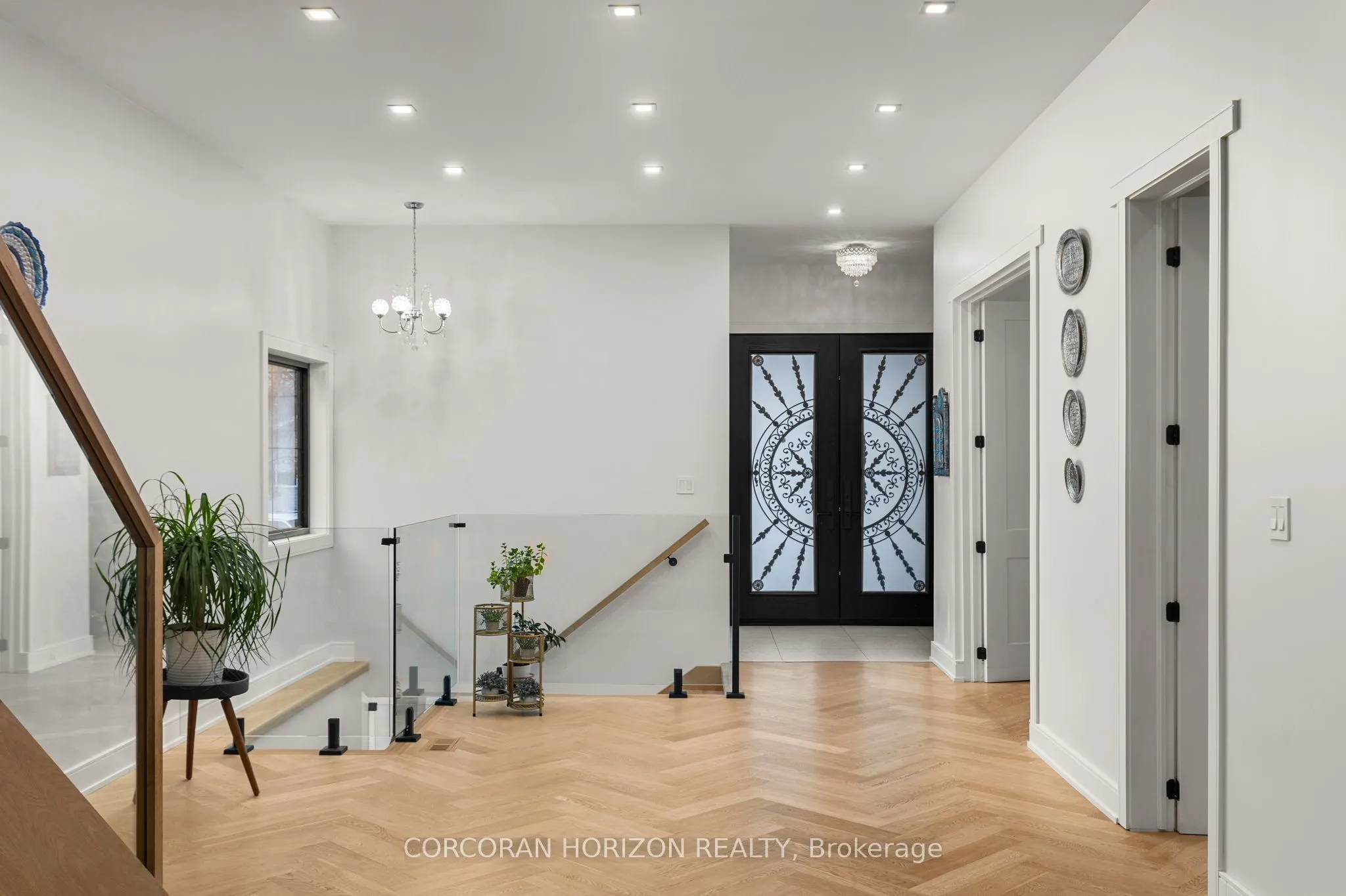 215 Bayview Avenue