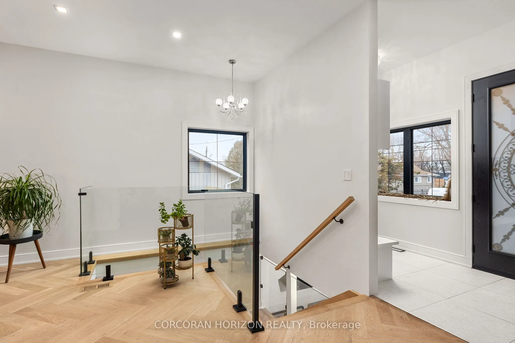 215 Bayview Avenue