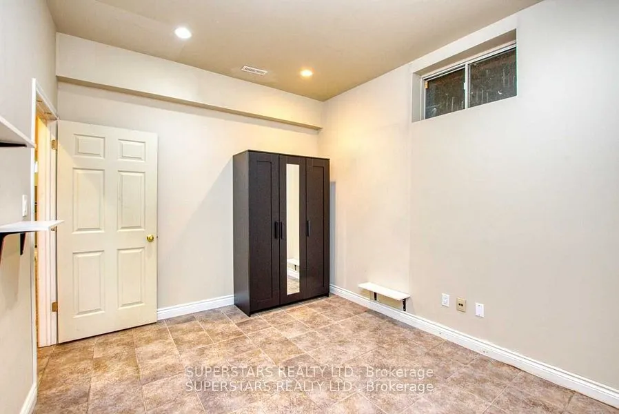 8 Huronia Place #Bsmt